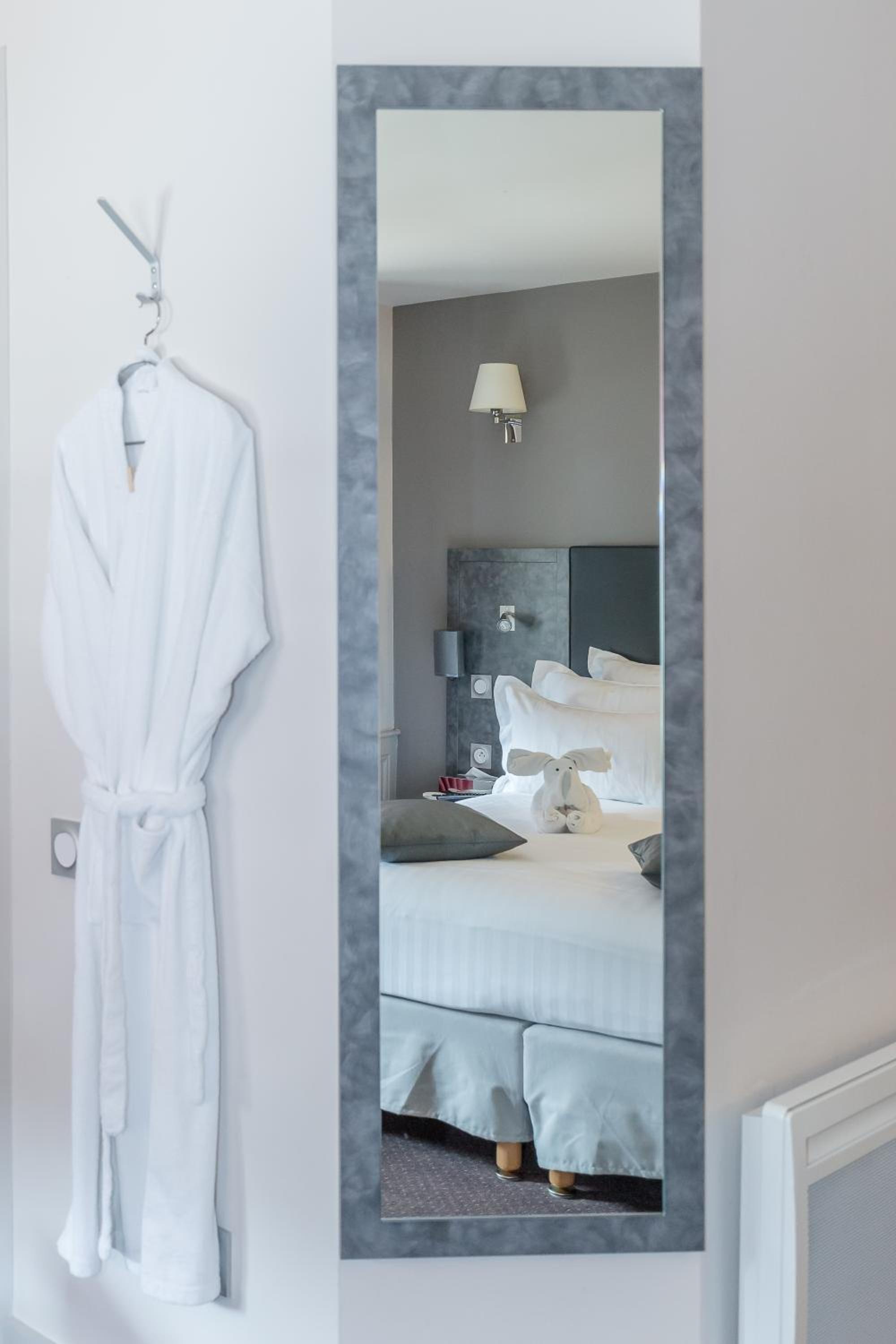 Superior Double Room with Wellness Access - Photo 4