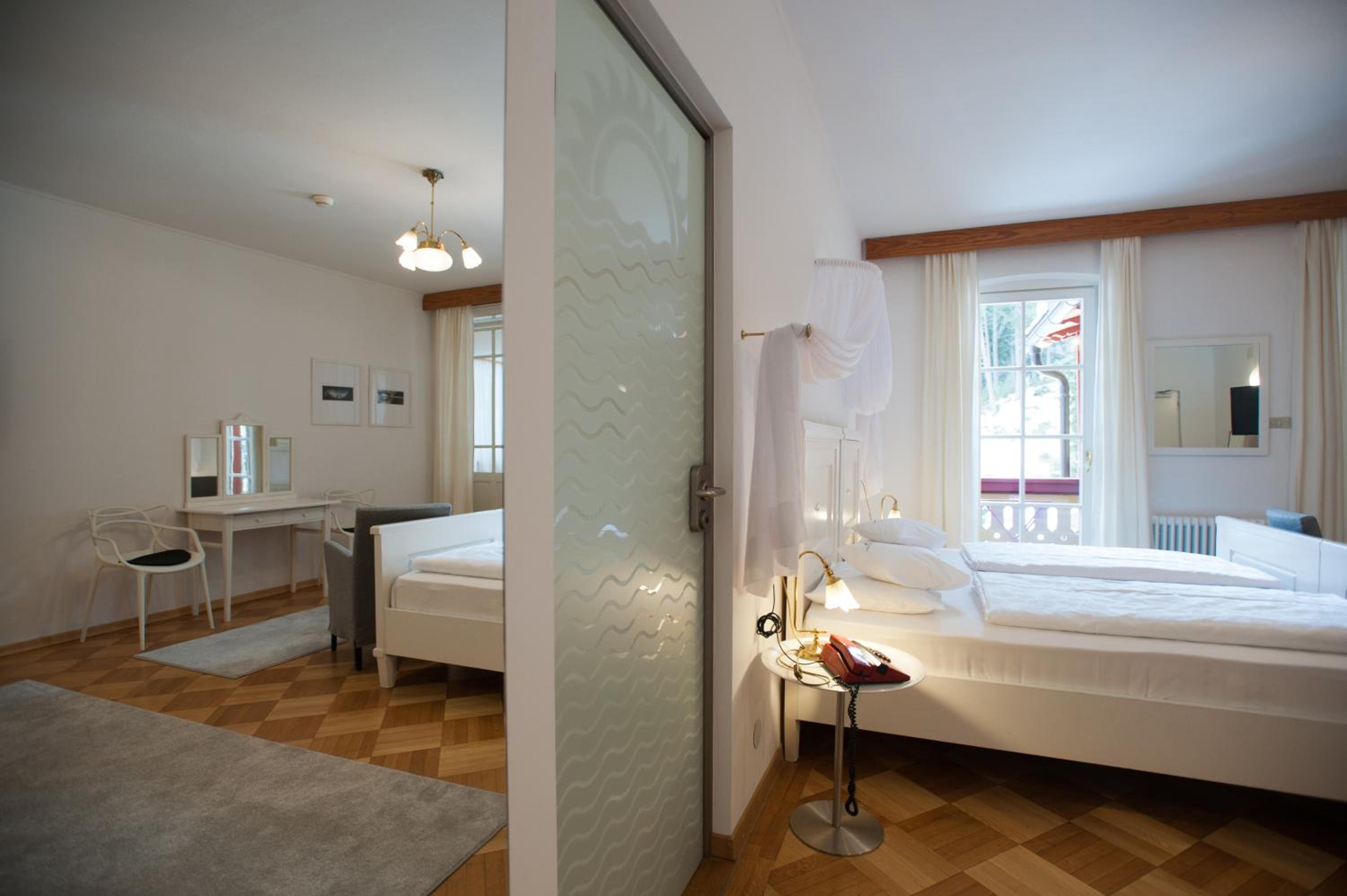 Executive Plus Double or Twin Room - Photo 11