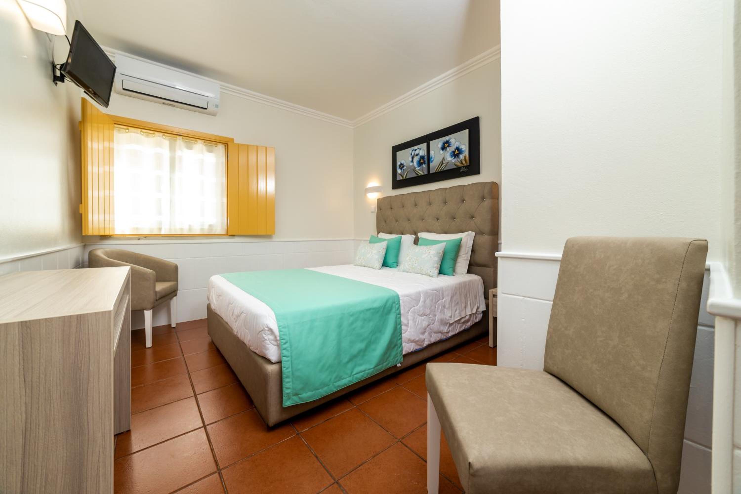 Double Room - Photo 6