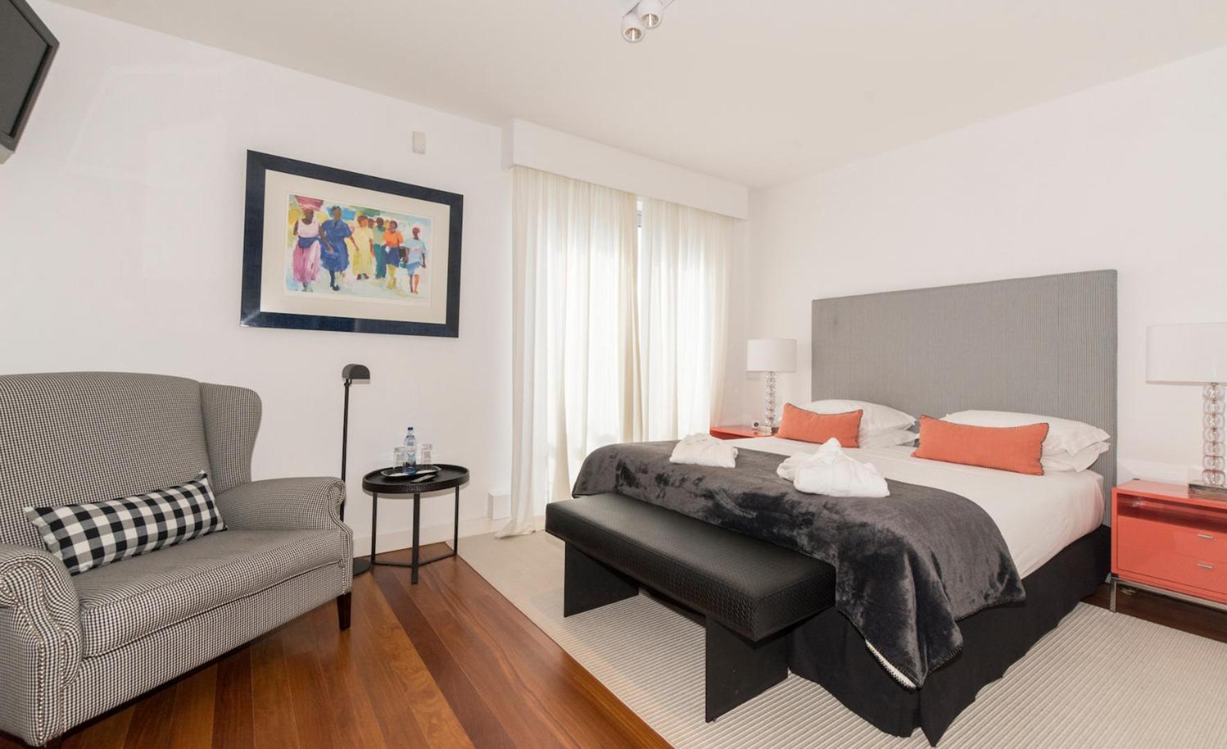 Double Room with Spa Bath photo 2