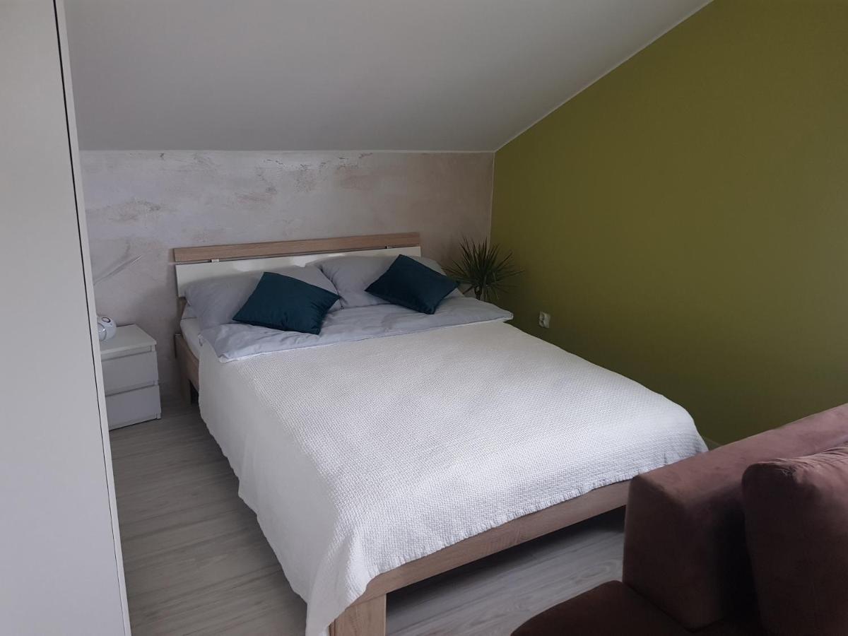 Studio Apartment - Photo 6