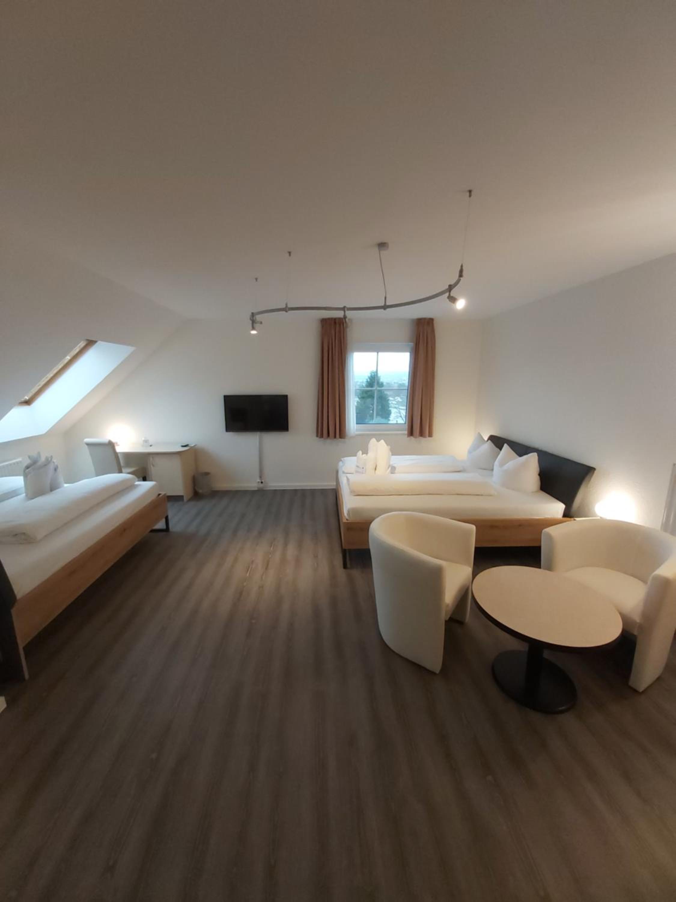 Family Room (2 Adults + 1 Child) photo 1