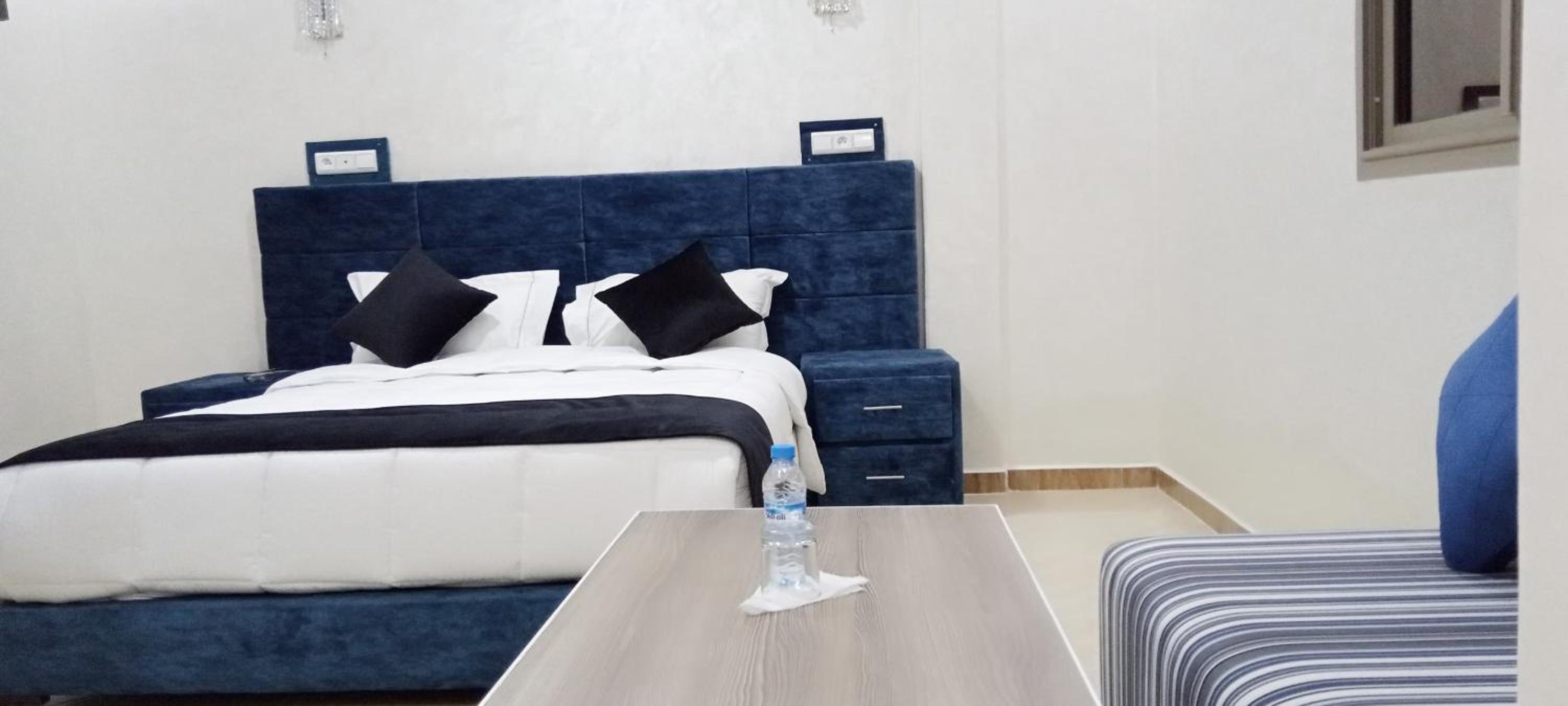 Deluxe Double Room - Photo 26
