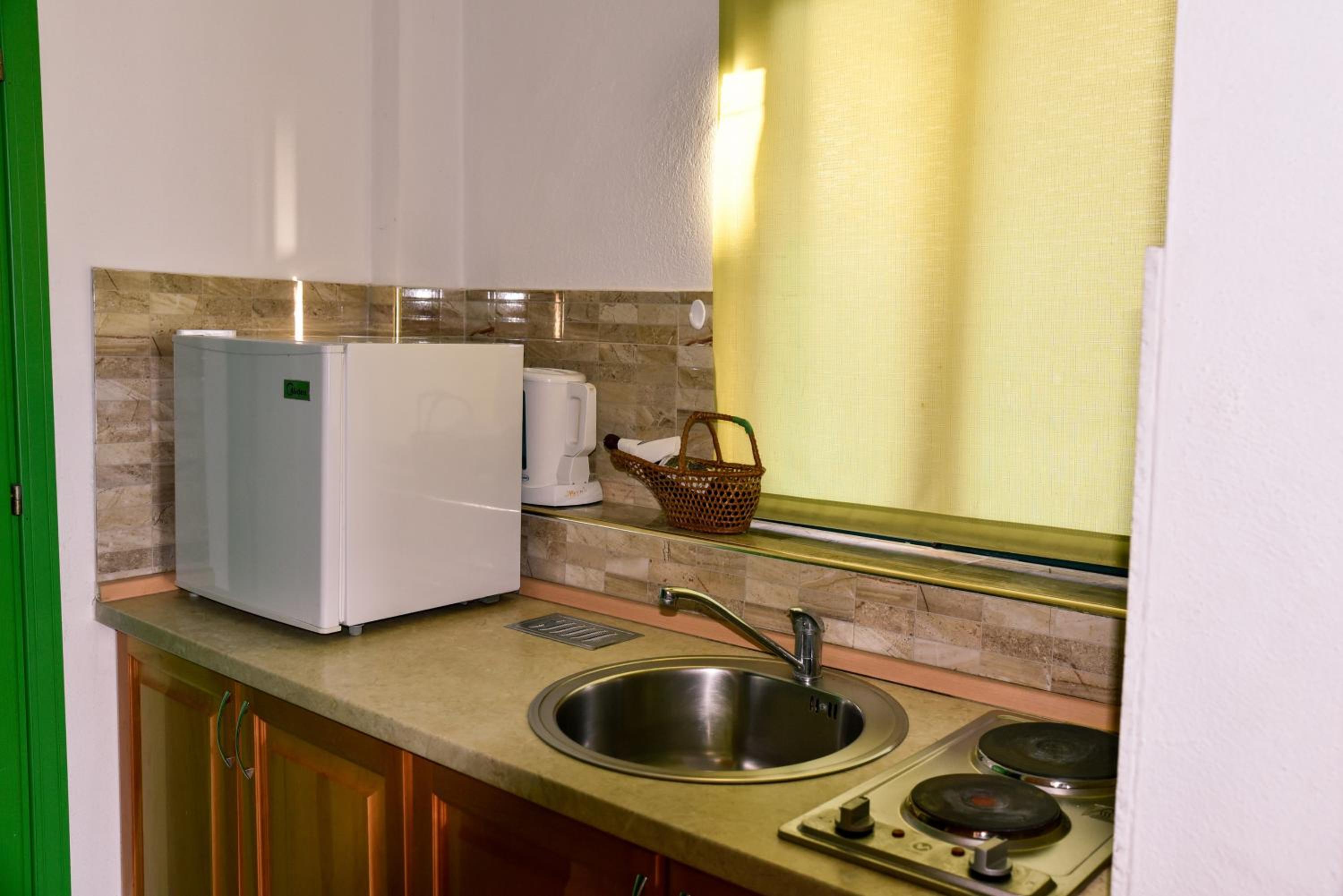 Apartment with Sea View - Photo 14