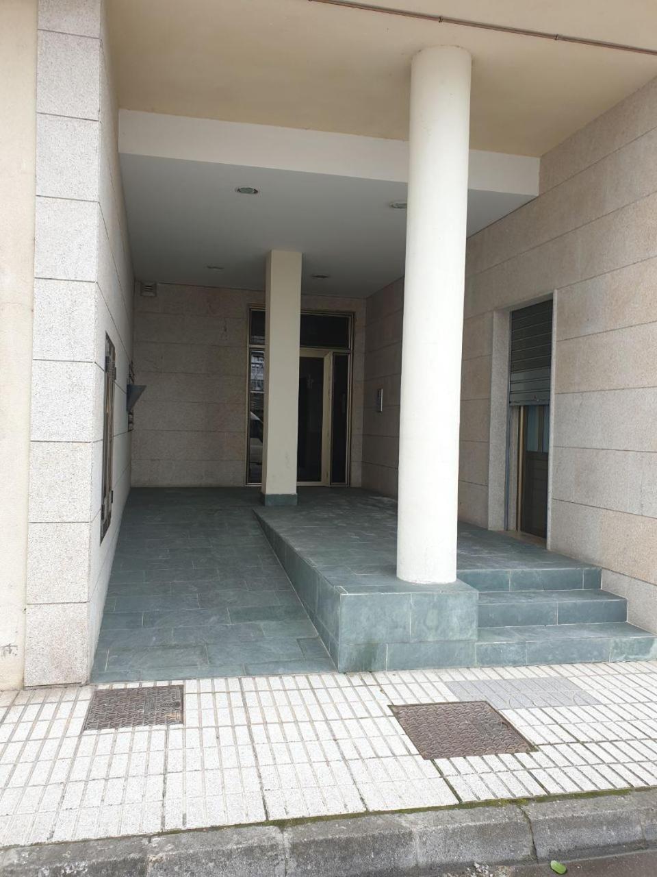 Three-Bedroom Apartment - Photo 6