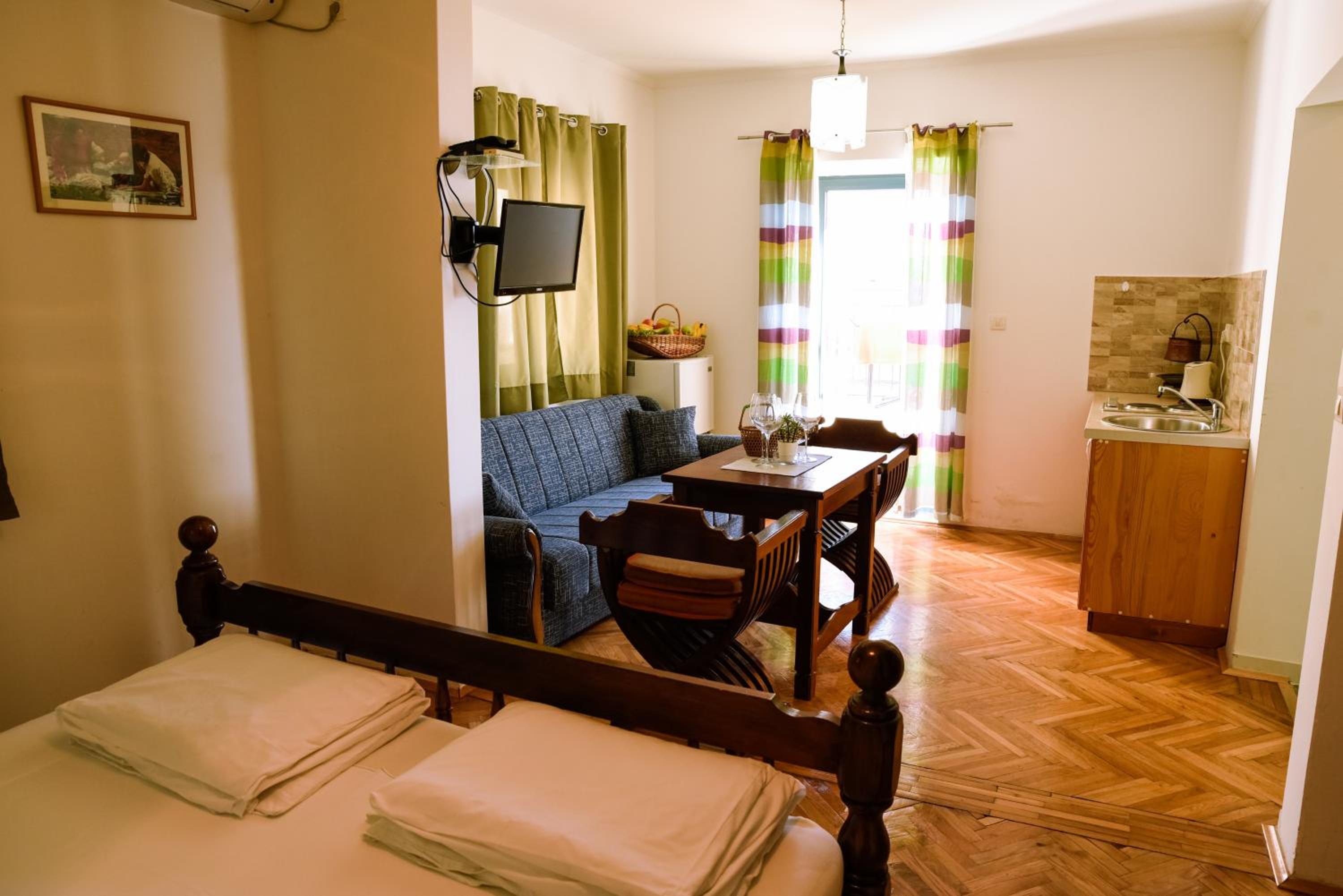 Apartment with Sea View photo 3