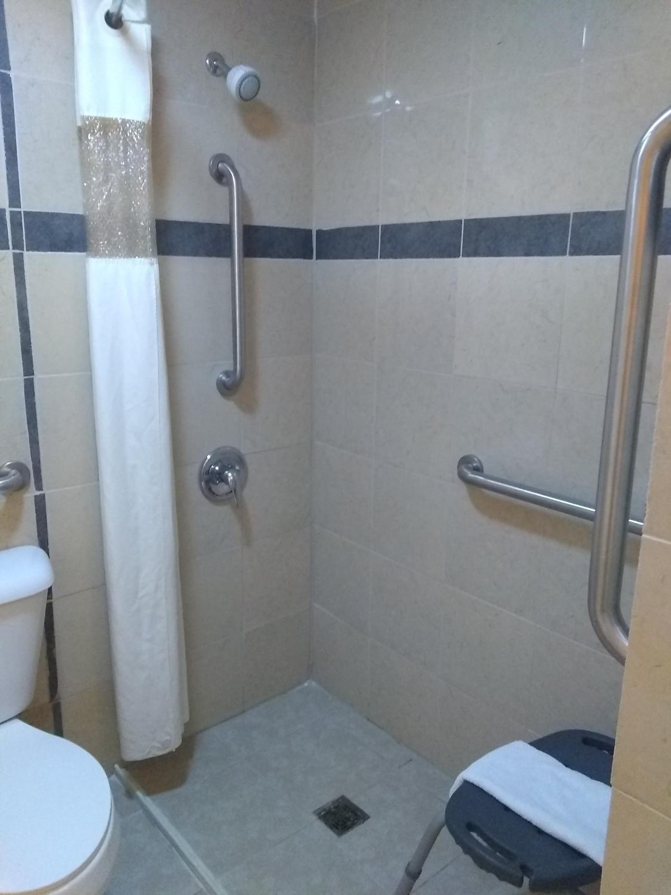 Queen Room with Two Queen Beds - Non-Smoking/Disability Access