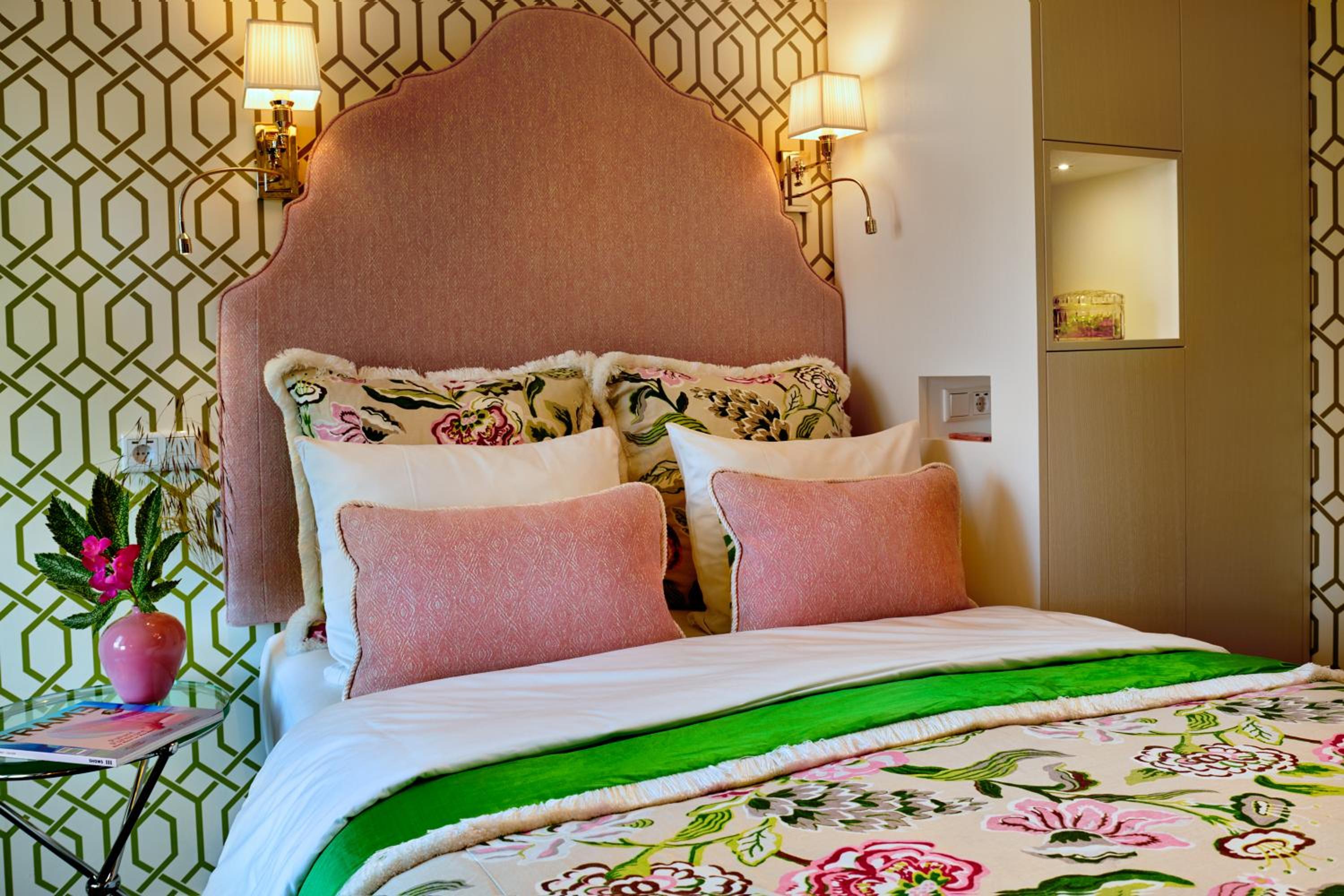 Double or Twin Room with Bathroom photo 1