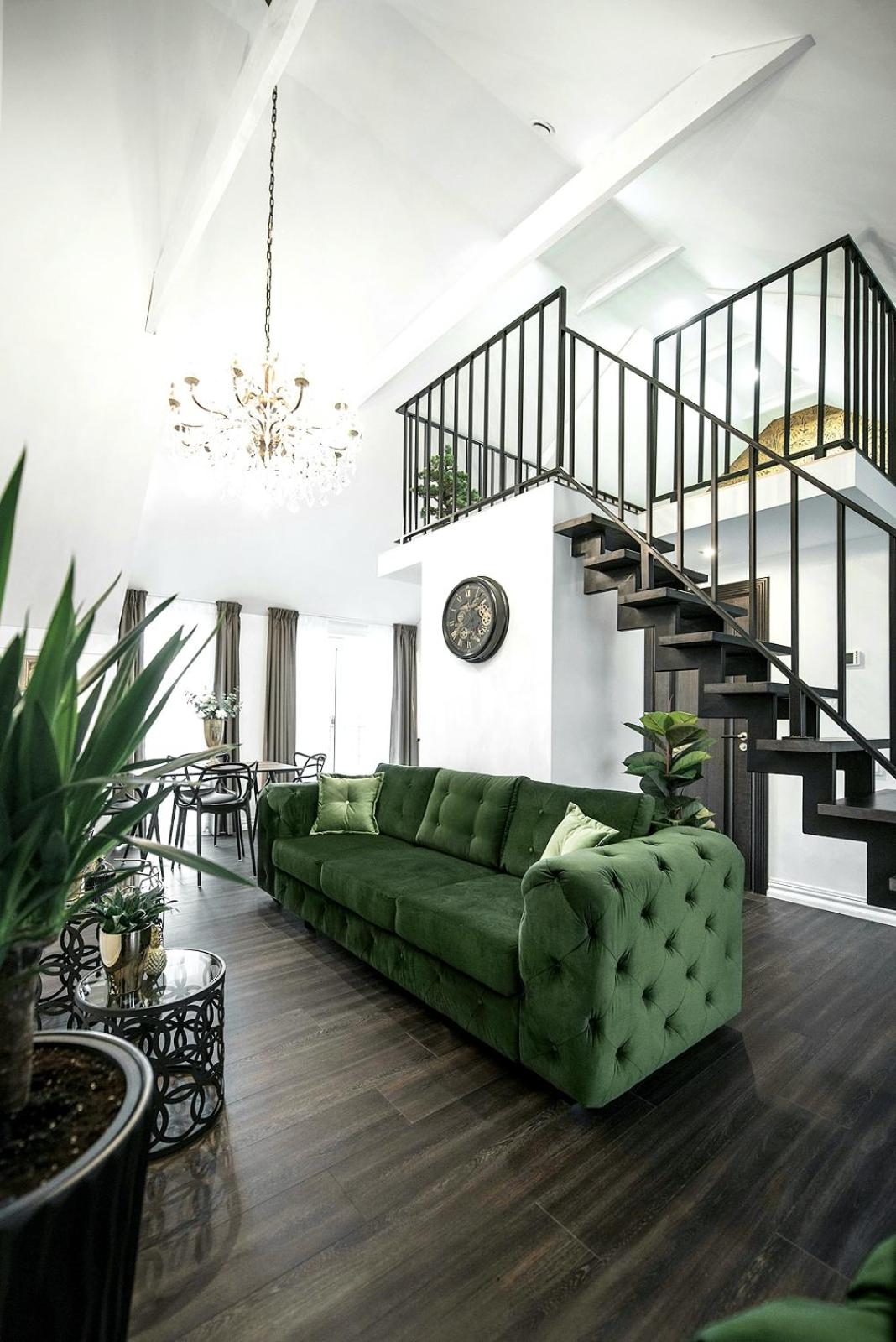 One-Bedroom Apartment
