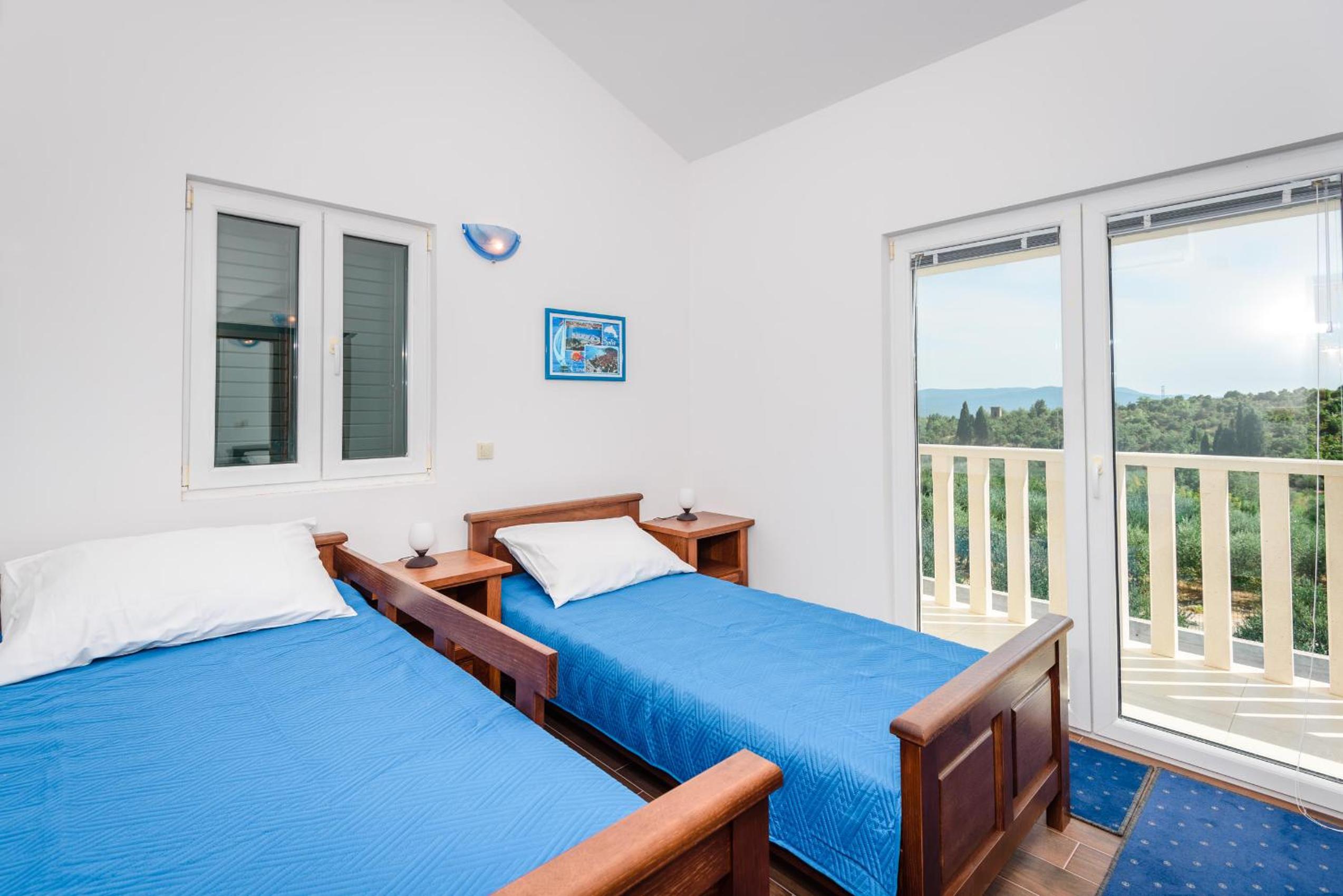 Three-Bedroom Villa photo 1