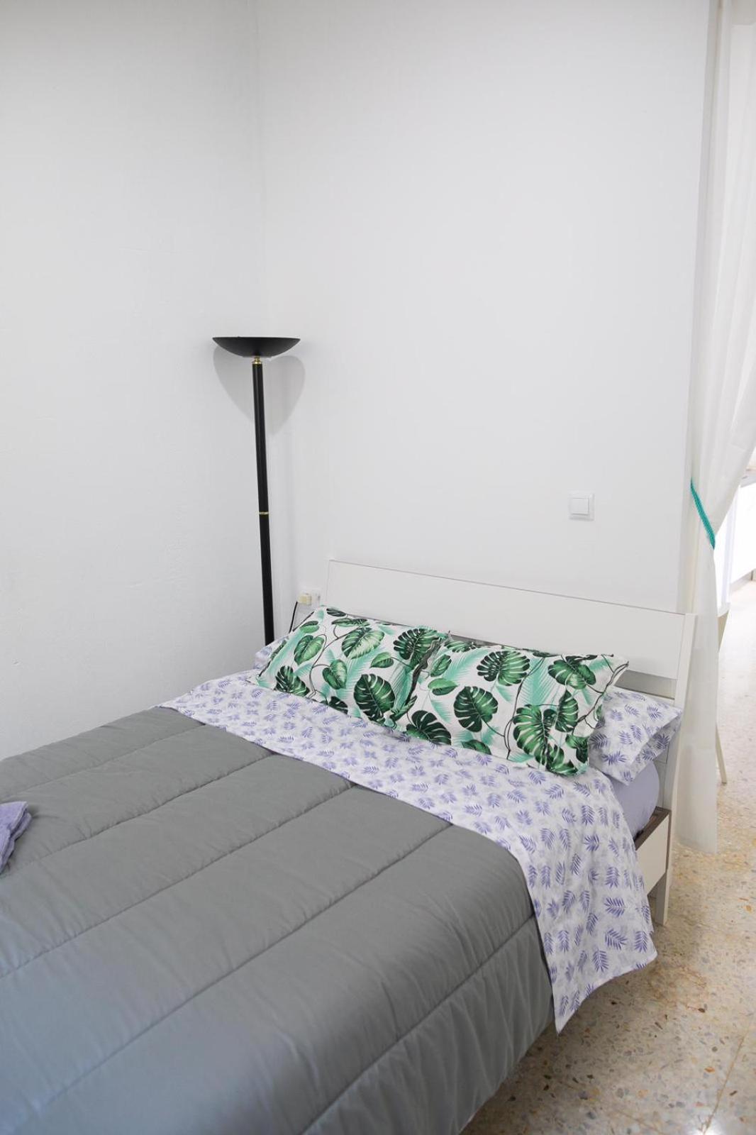 One-Bedroom Apartment - Photo 32
