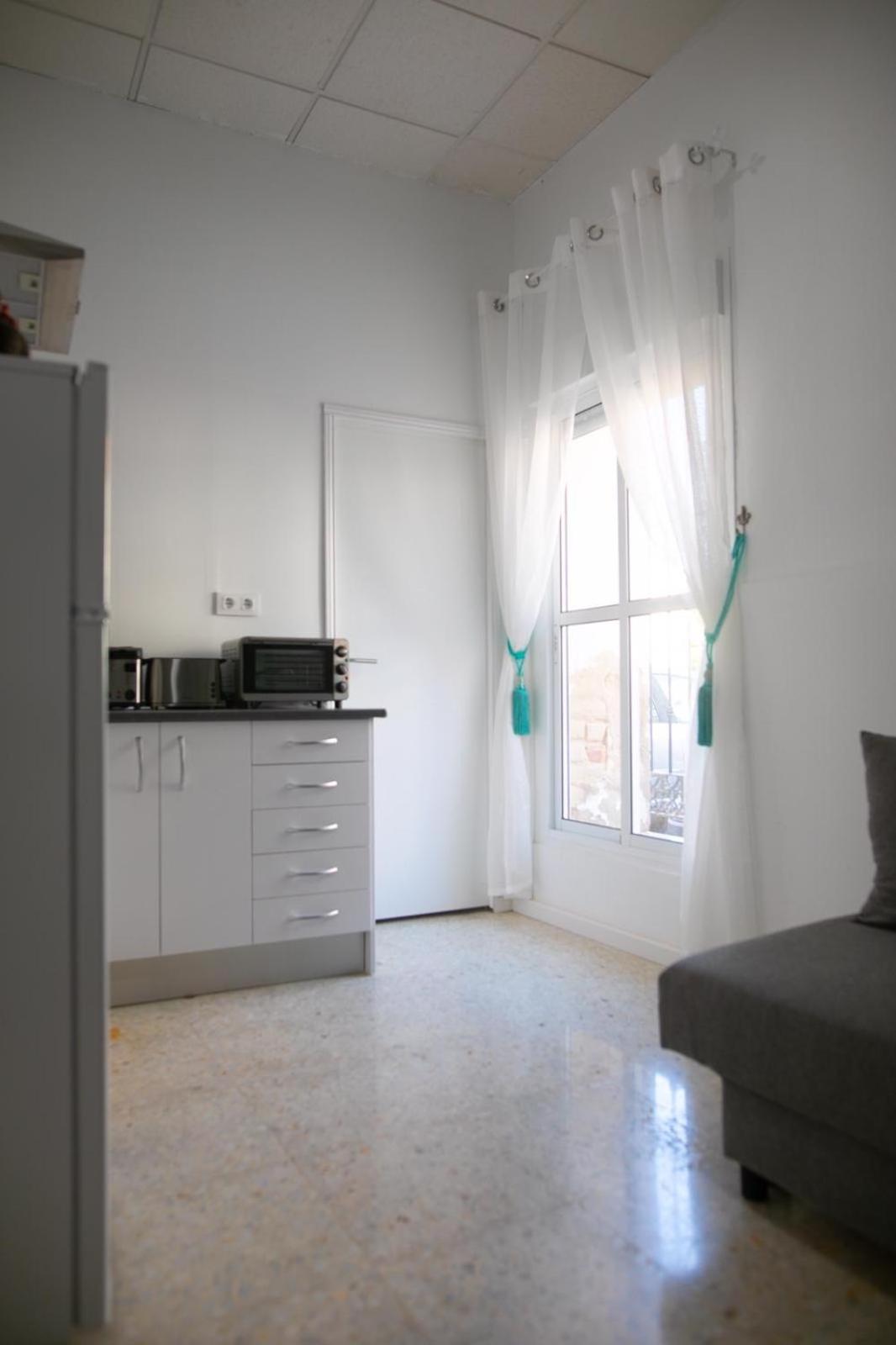 One-Bedroom Apartment - Photo 18