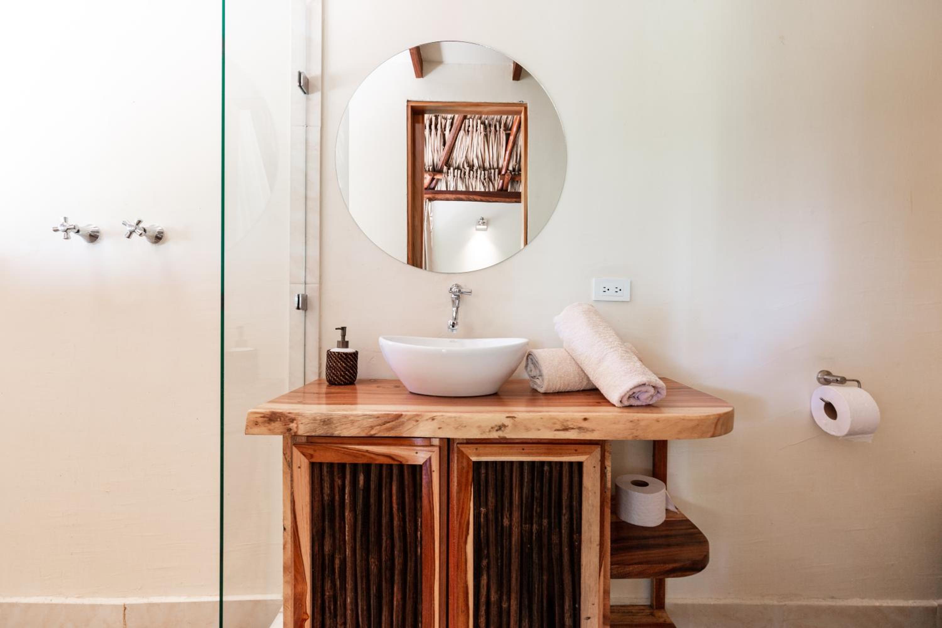 Superior Ensuite with Private Bathroom photo 3