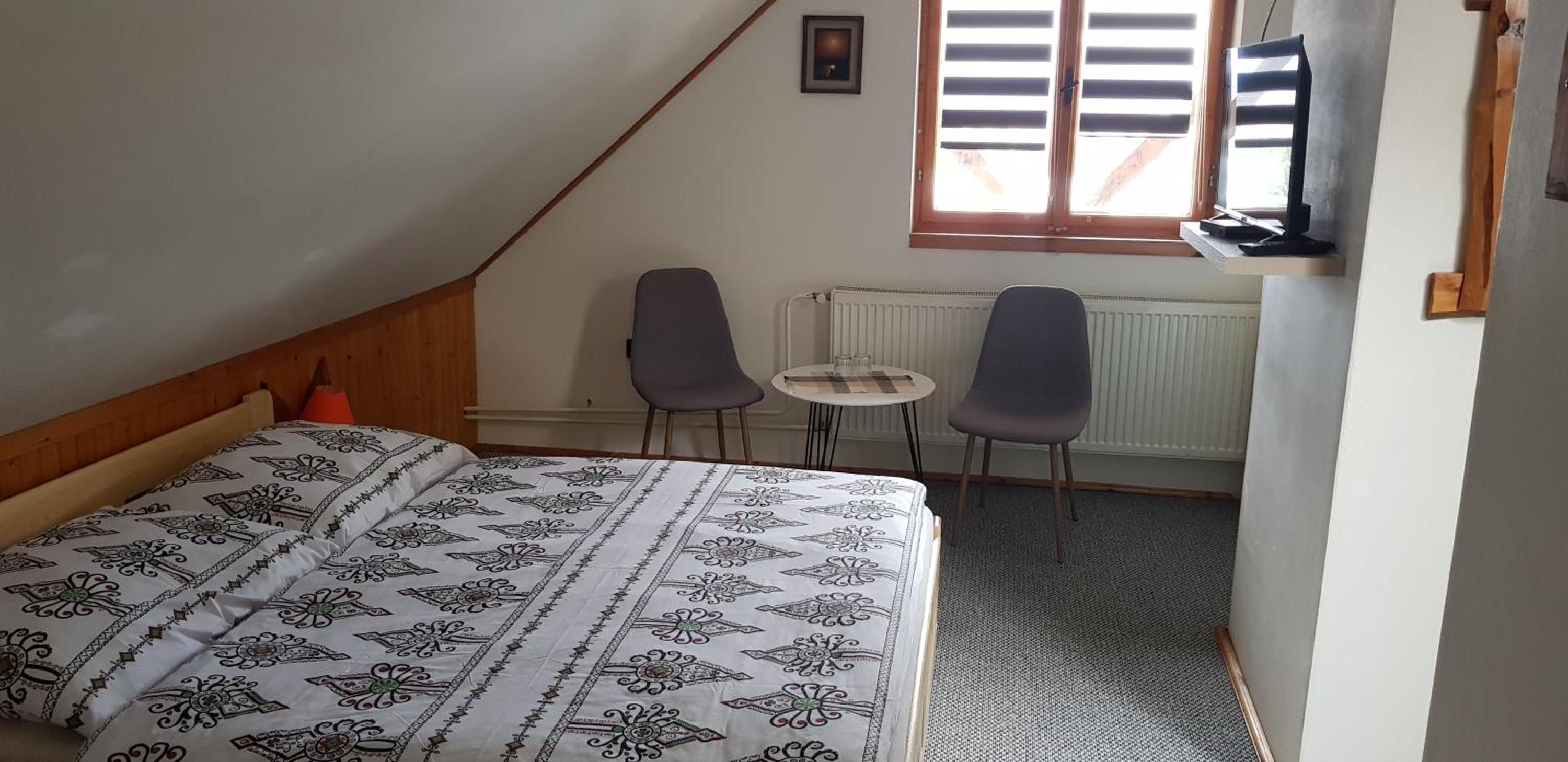 Small Double Room - Photo 5
