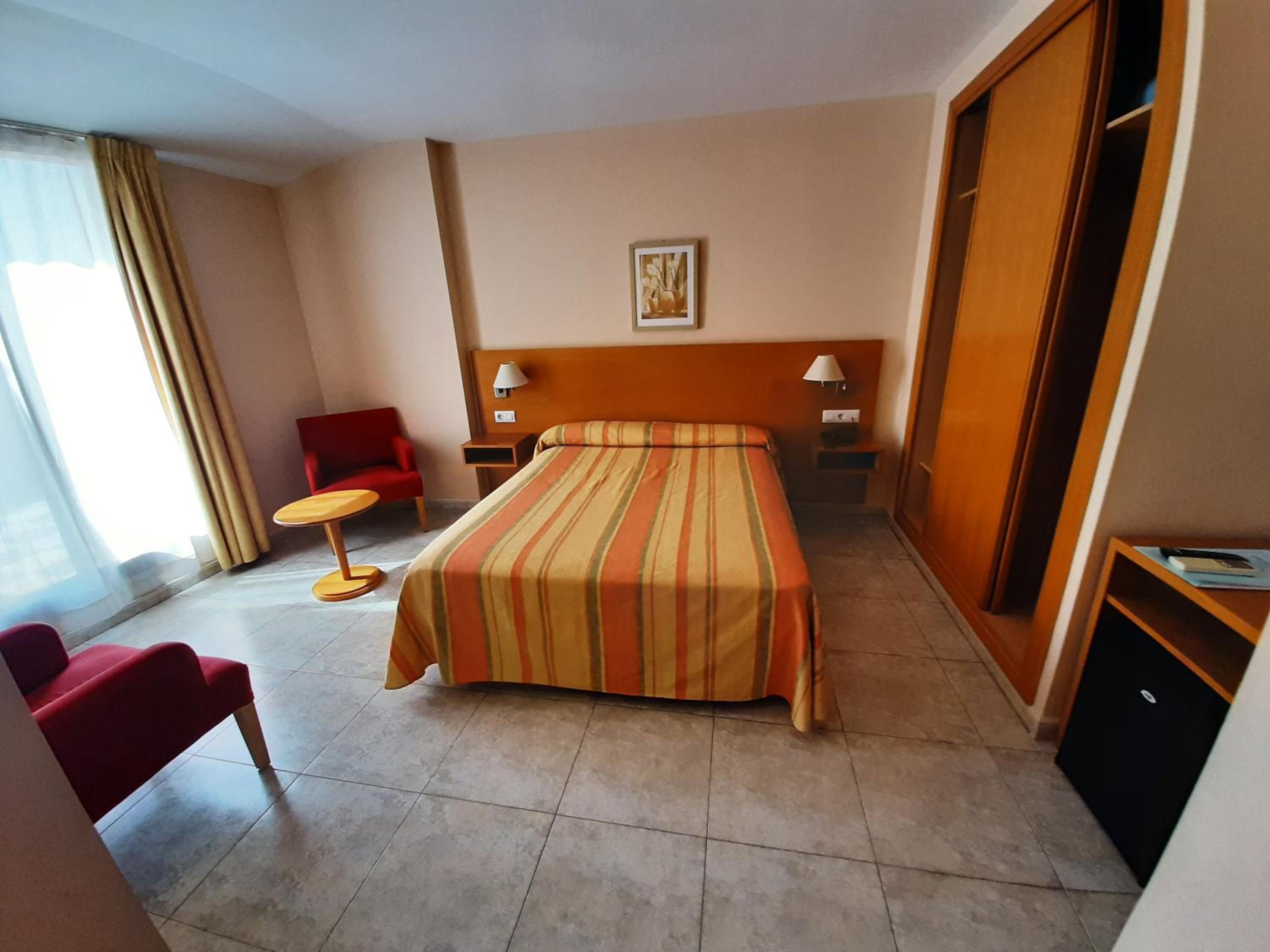 Habitación Doble o con Dos Camas