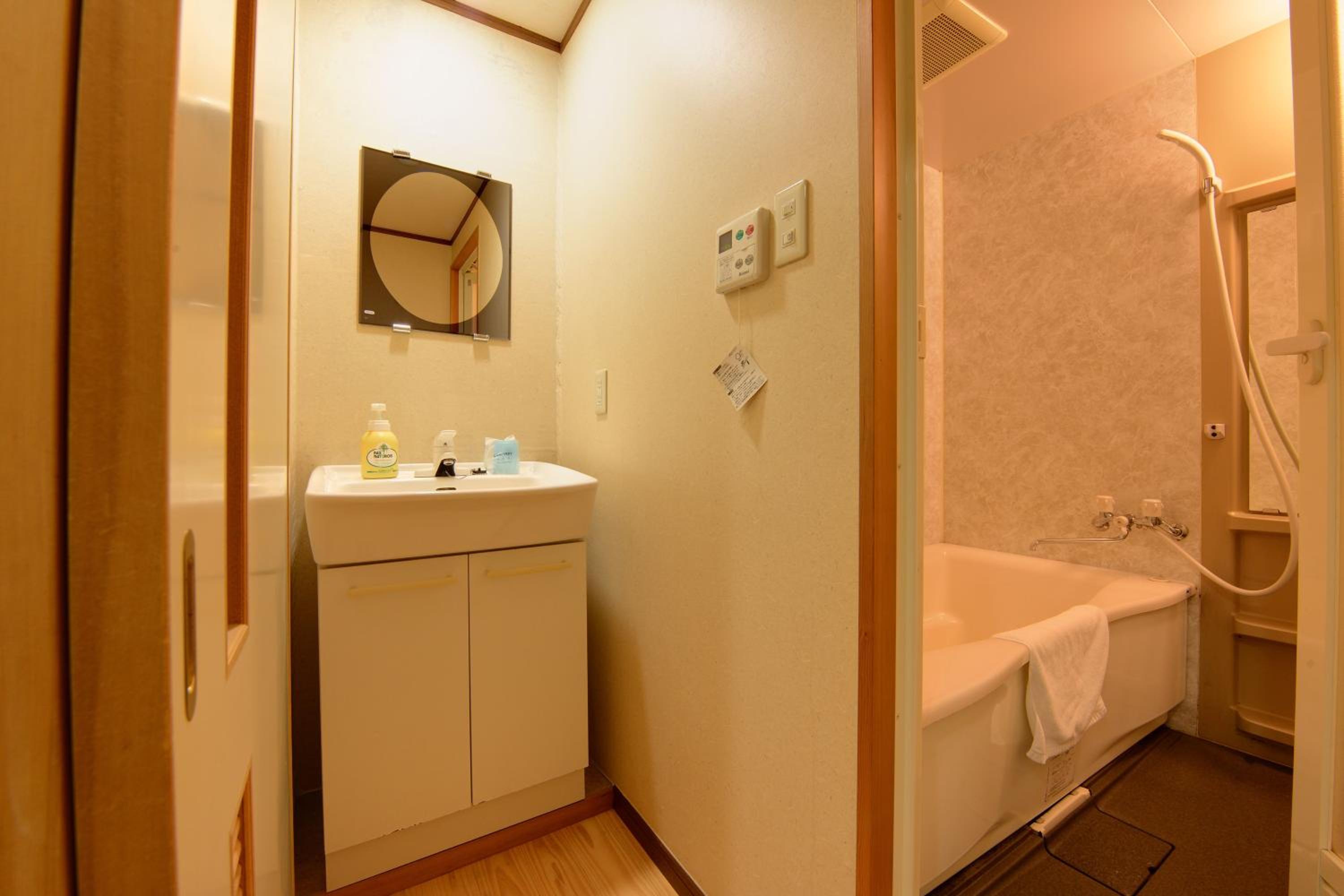 Japanese-Style Large Room - Photo 3