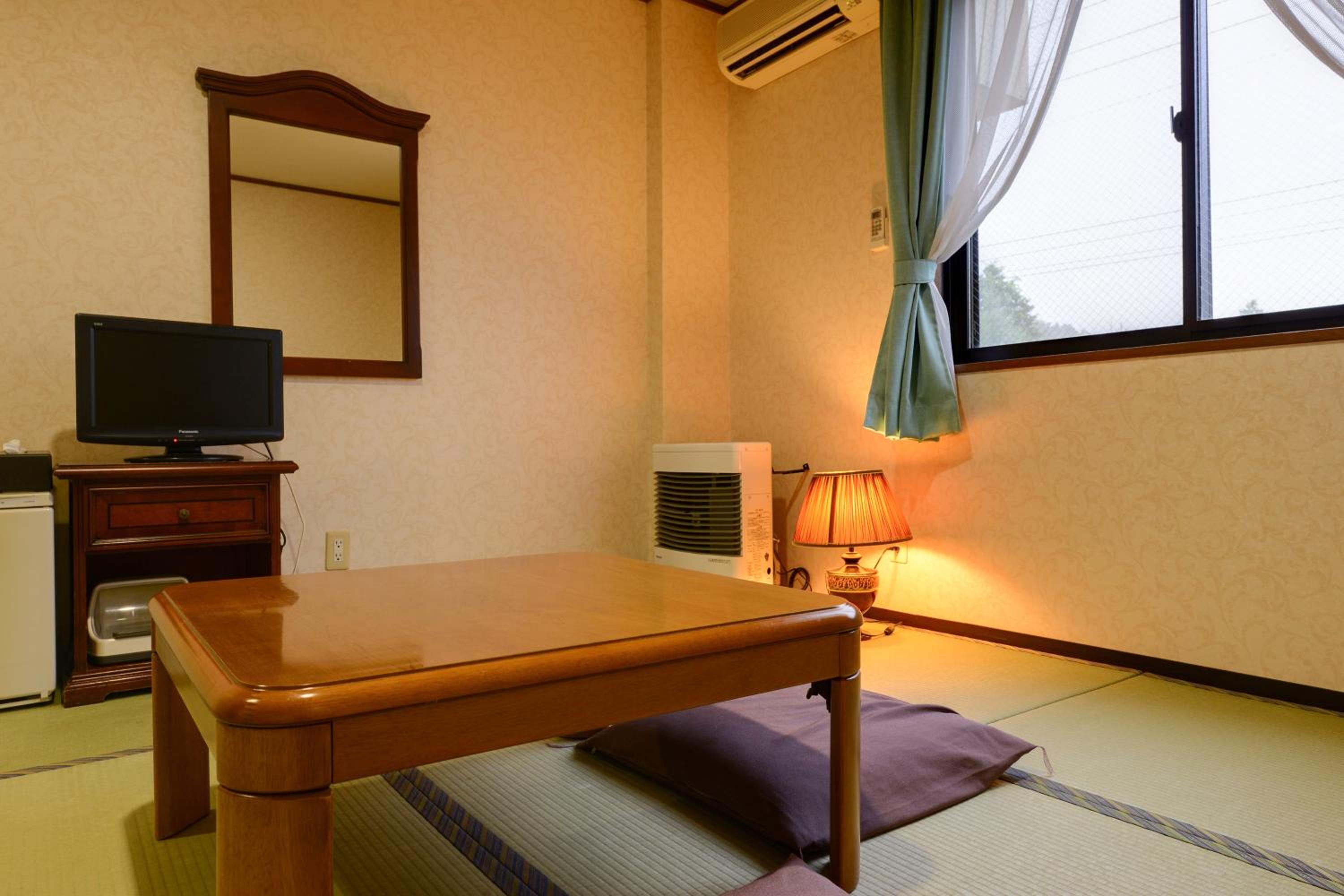Japanese-Style Standard Room - Photo 4