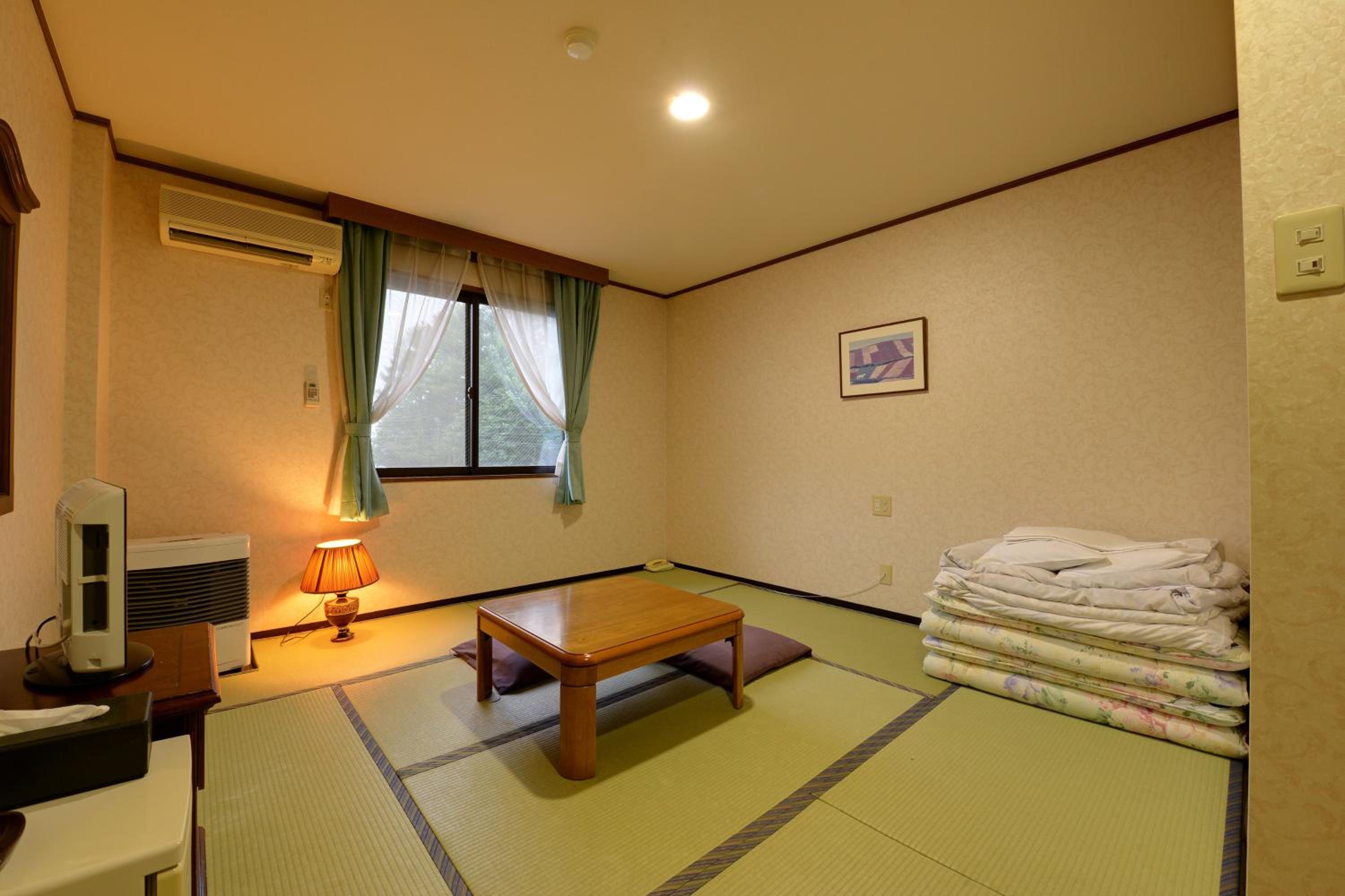 Japanese-Style Standard Room - Photo 1