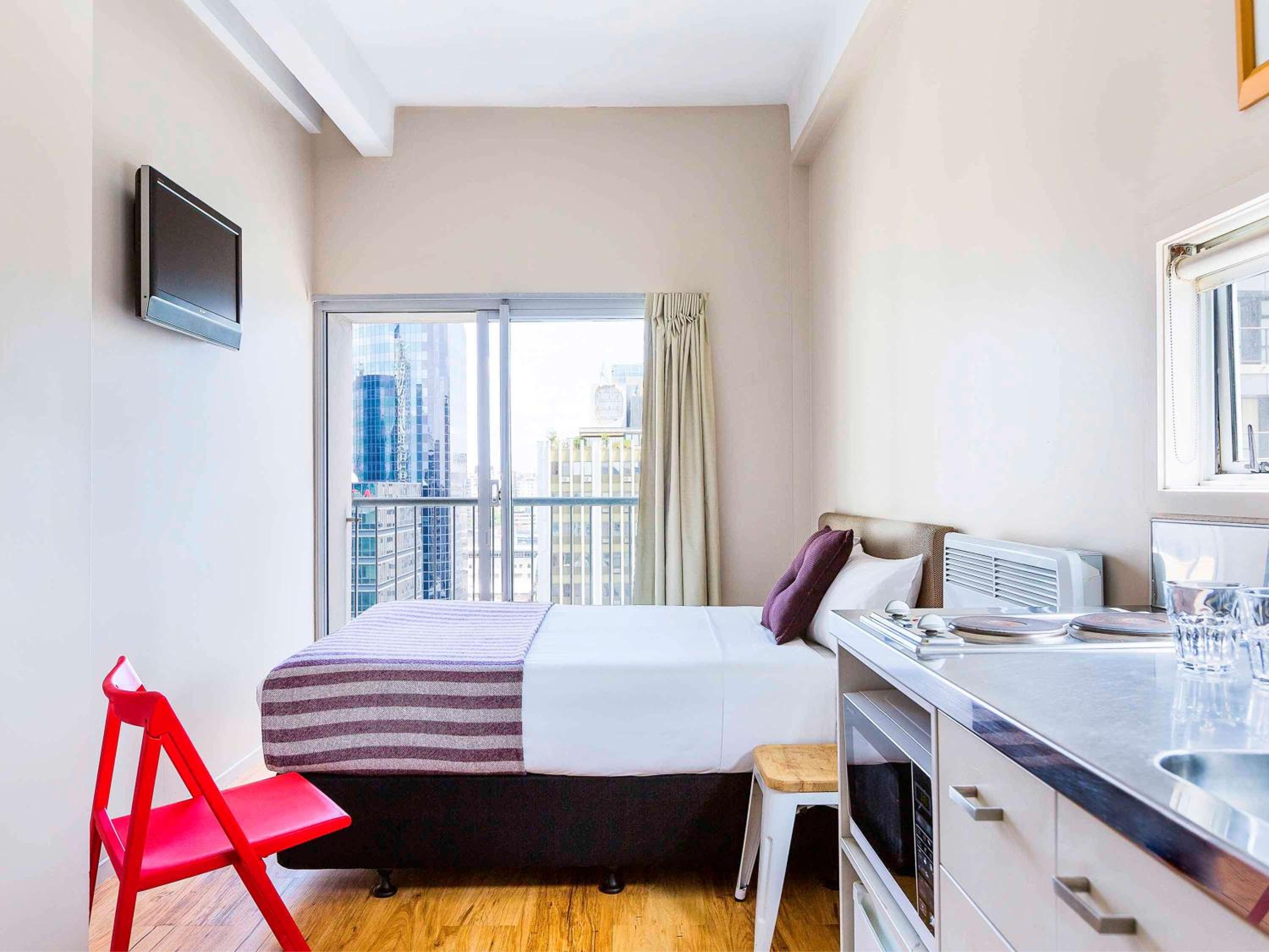 Deluxe Studio - High Floor - Photo 1