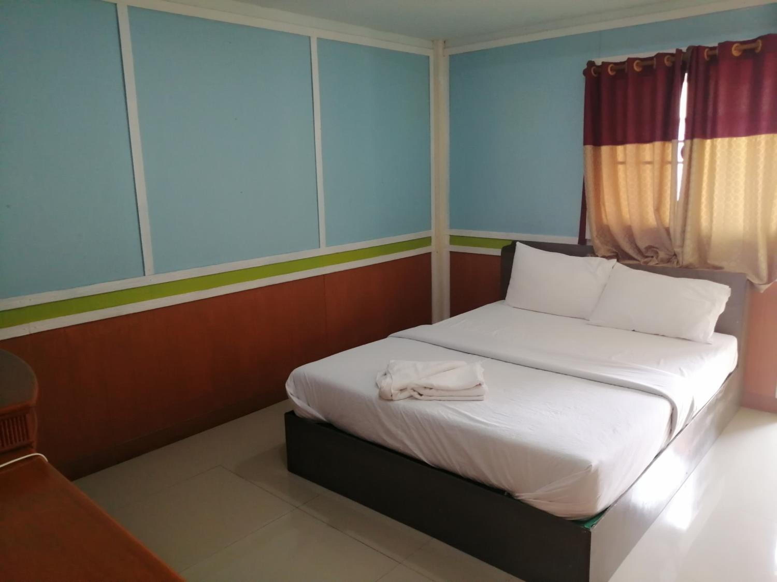 Standard Queen Room - Photo 2