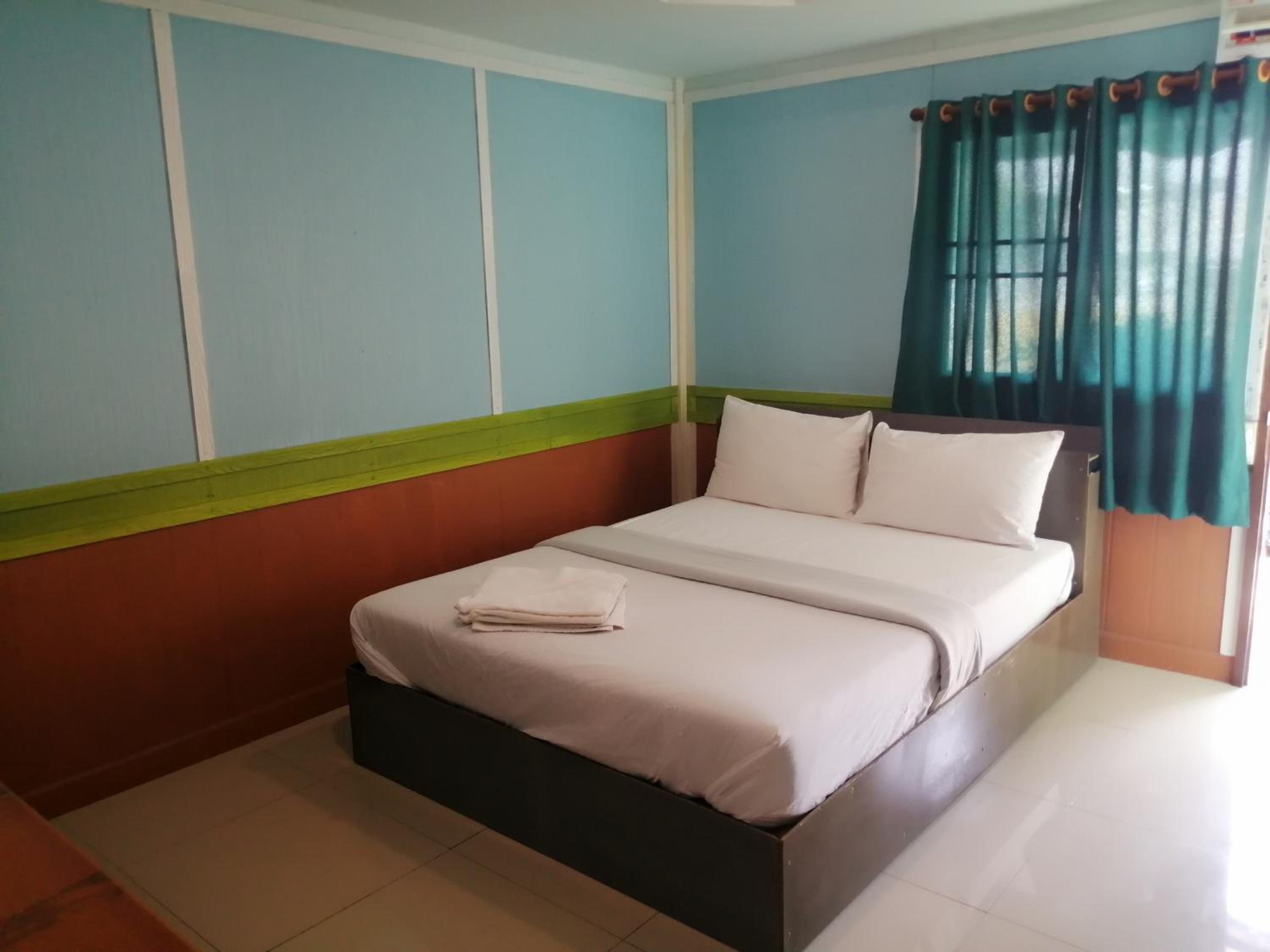 Standard Queen Room - Photo 1