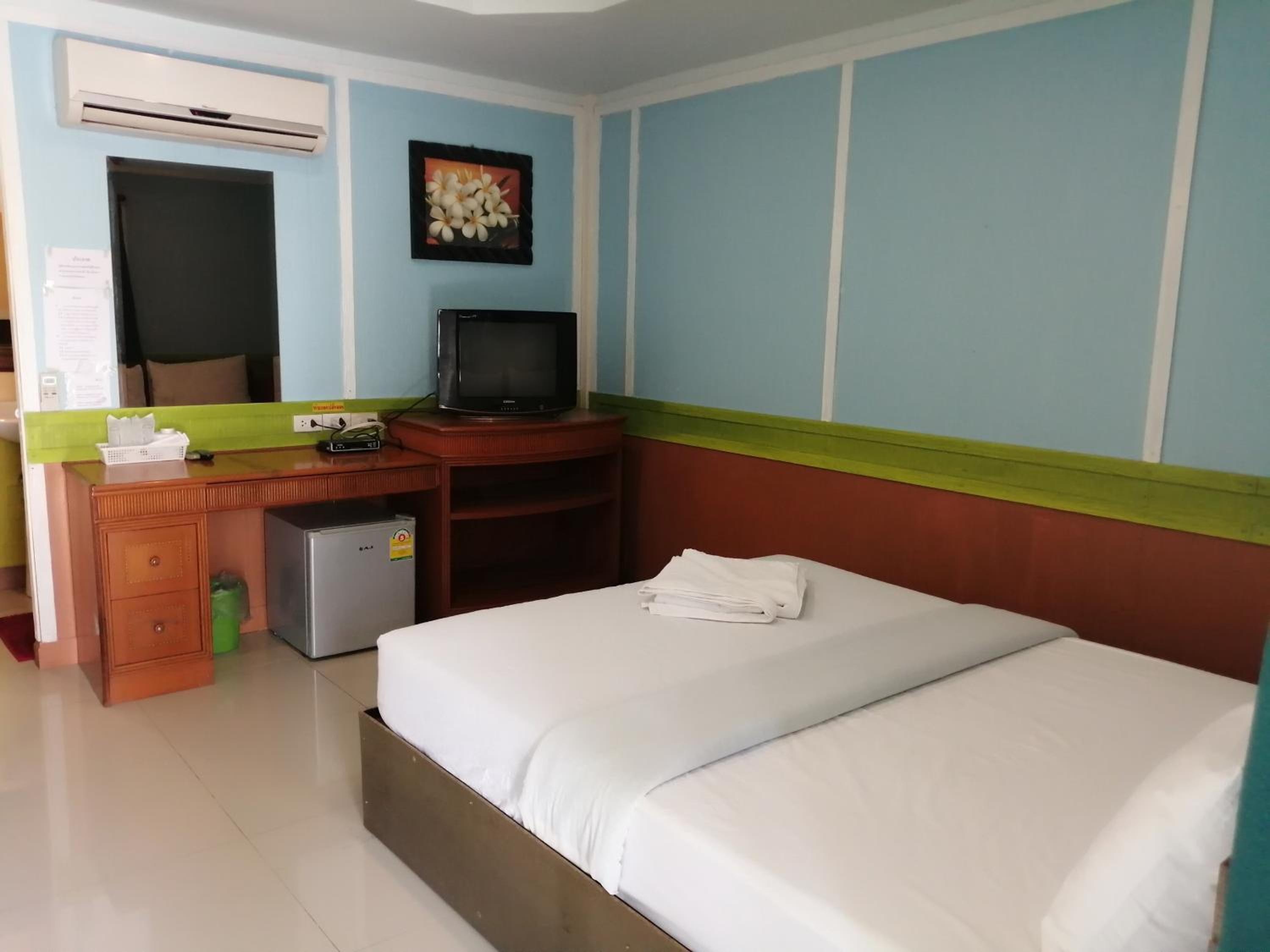 Standard Queen Room - Photo 3