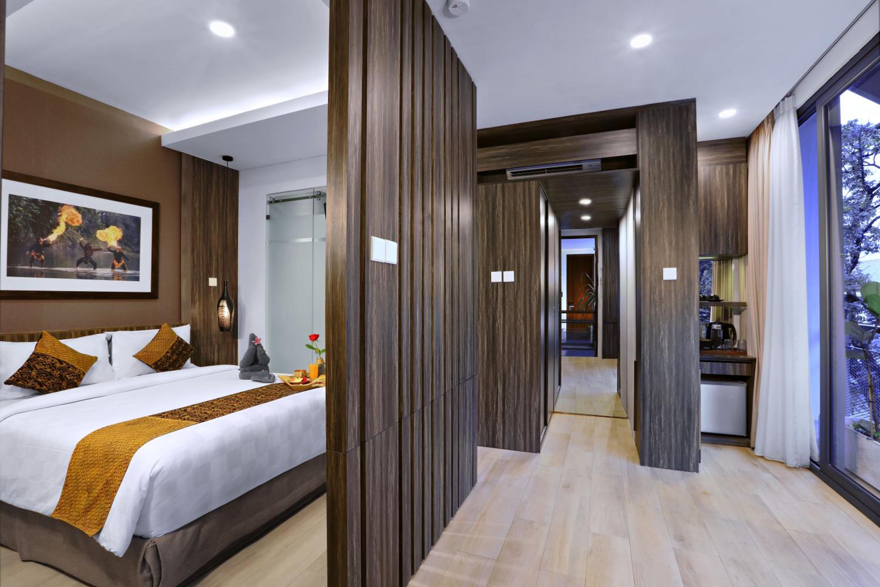 Deluxe Suite - Photo 1