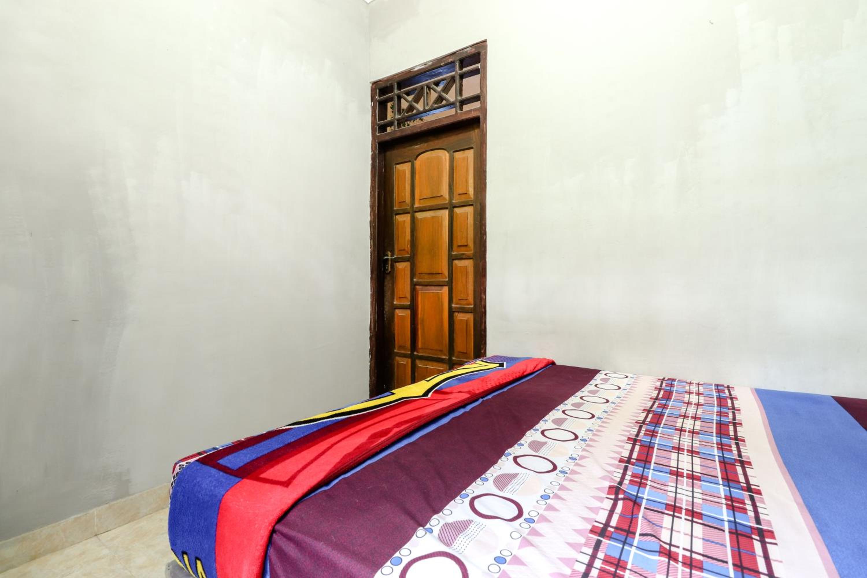 Standard Double Room - Photo 8