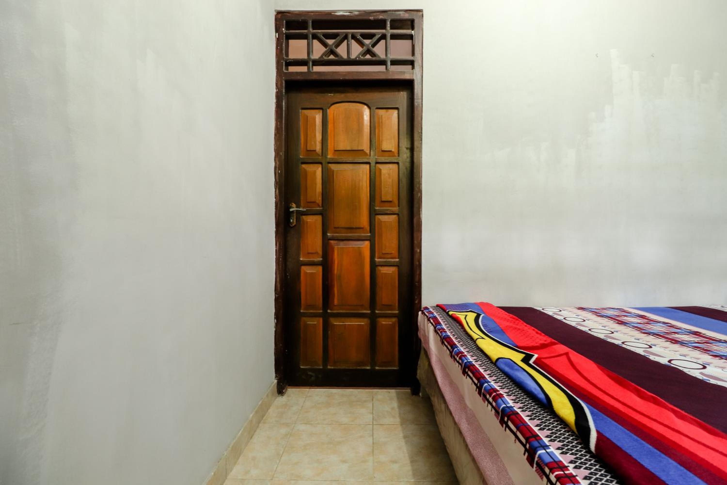 Standard Double Room - Photo 7
