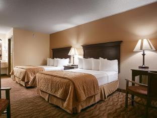 King Room with Roll-in Shower - Disability Access/Non-Smoking - Photo 4