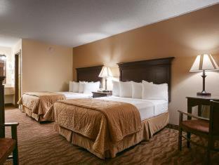 King Room with Bath Tub - Disability Access/Non-Smoking  - Photo 13