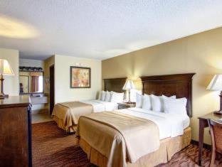 King Room with Bath Tub - Disability Access/Non-Smoking  - Photo 11