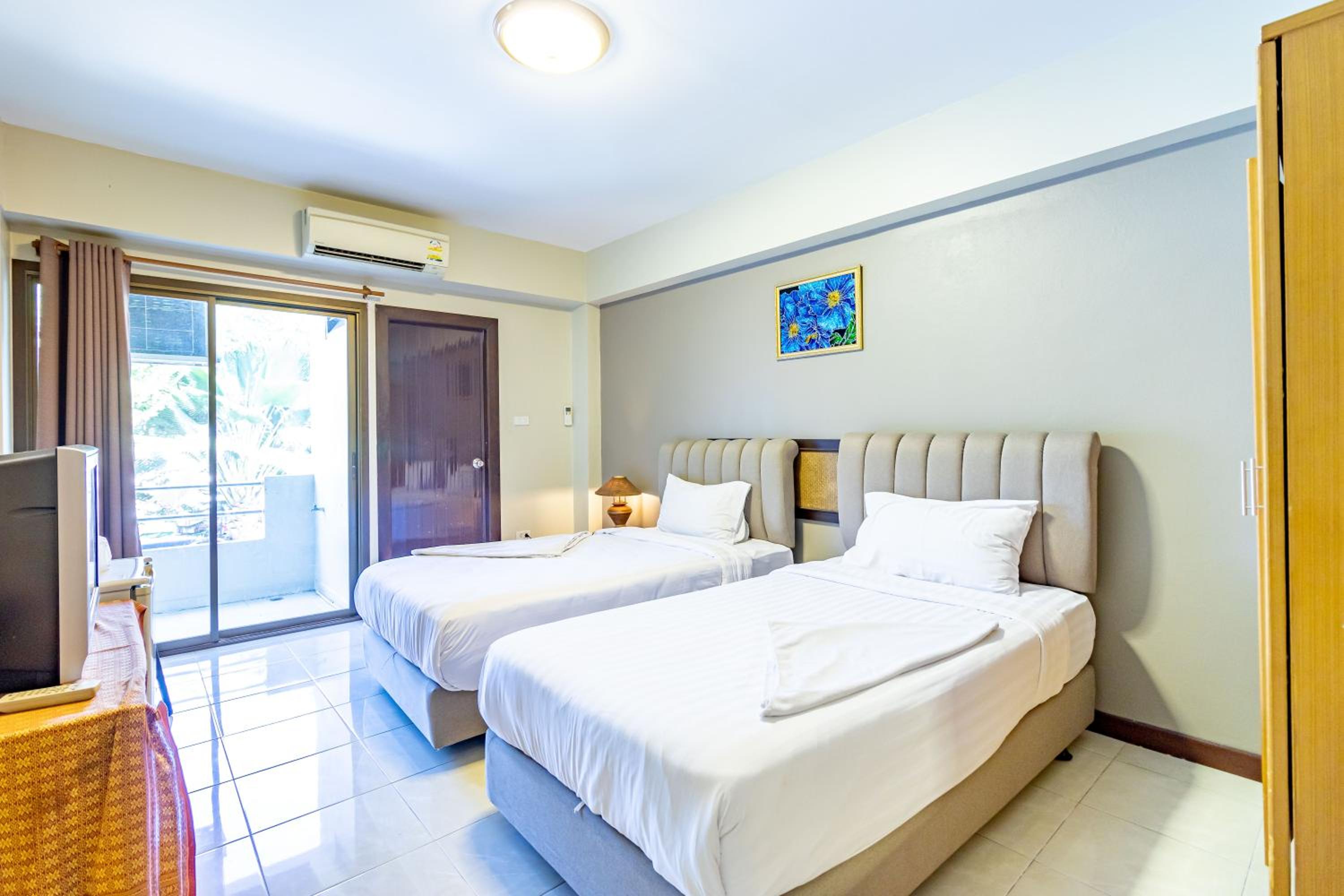 Superior Double or Twin Room - Photo 4