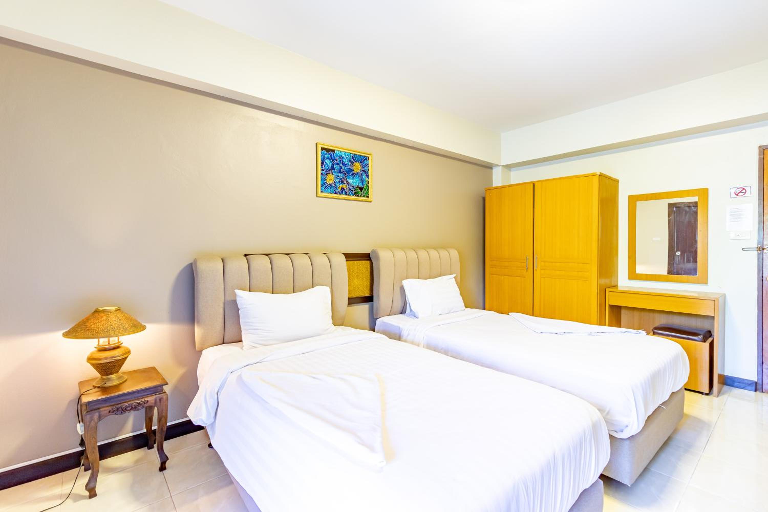 Superior Double or Twin Room - Photo 15