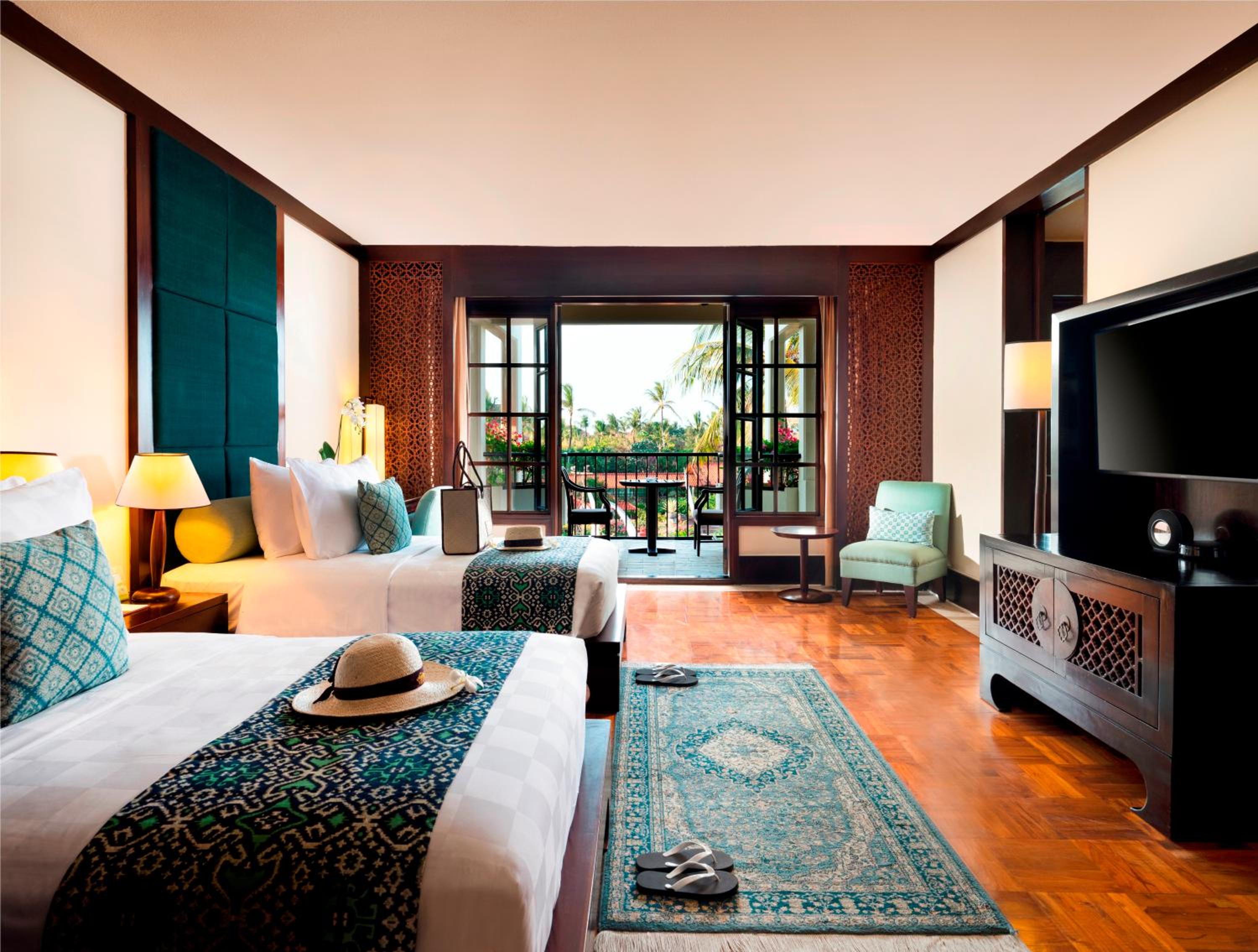 Suites Collection with Club Benefits
