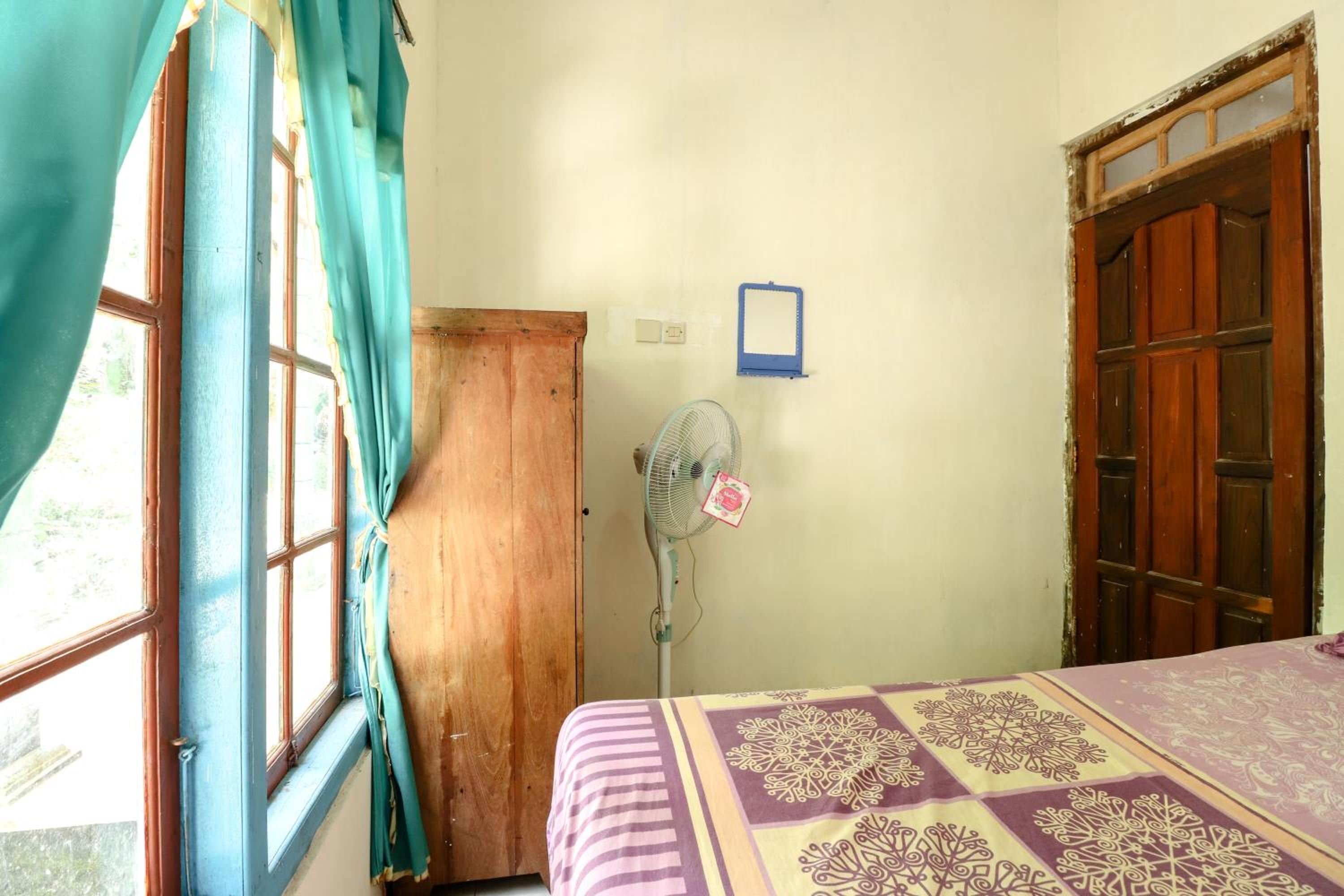 Small Double Room - Photo 4