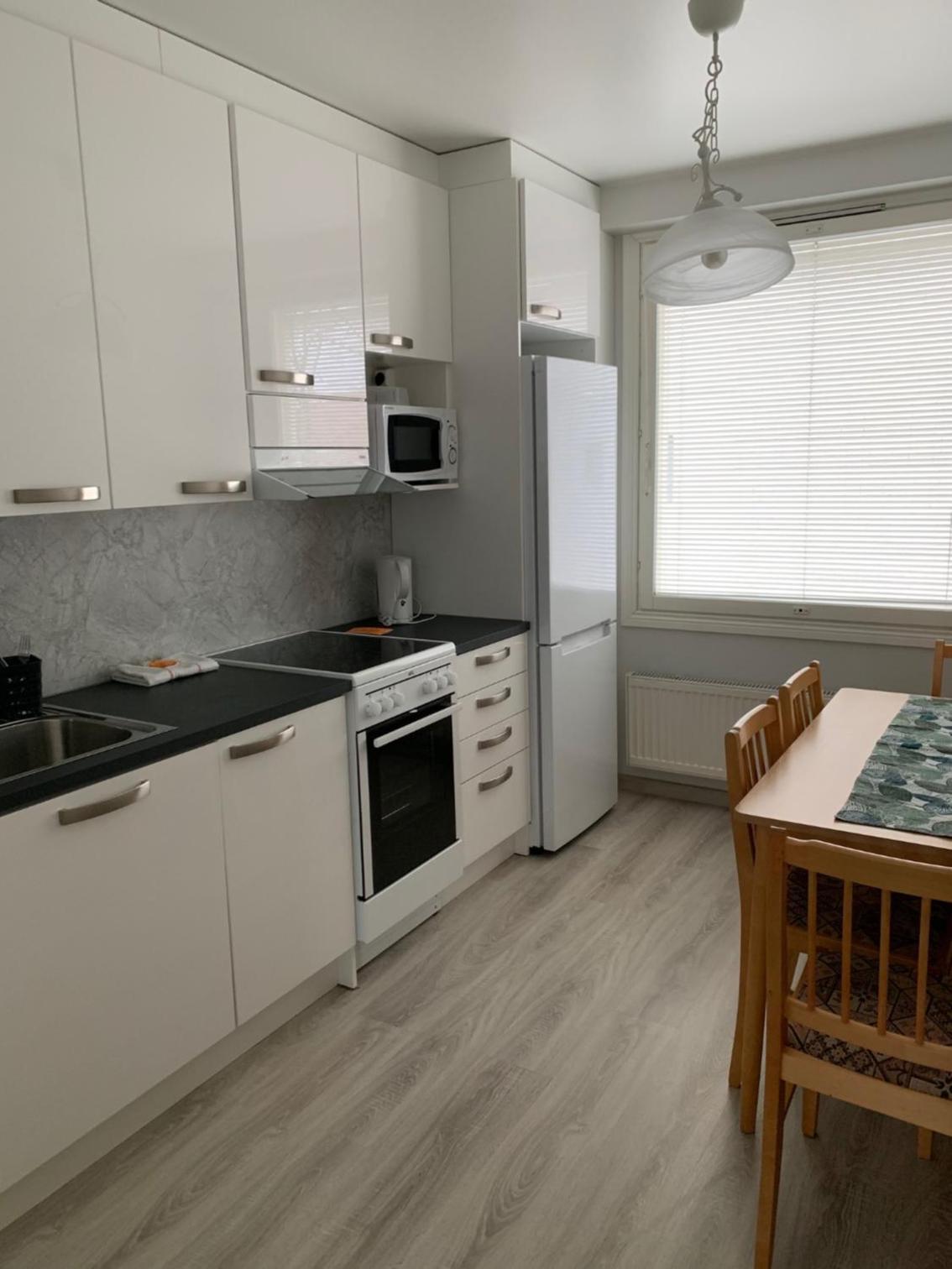 One-Bedroom Apartment - Photo 6