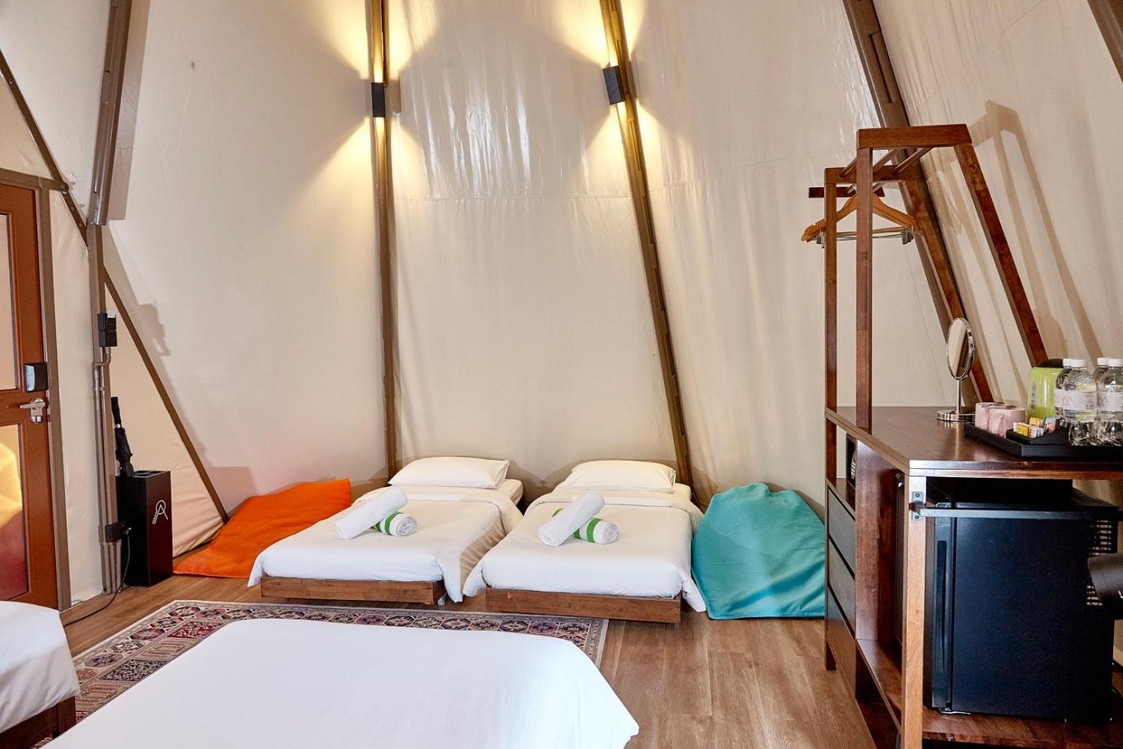 Deluxe Private Glamp Tent