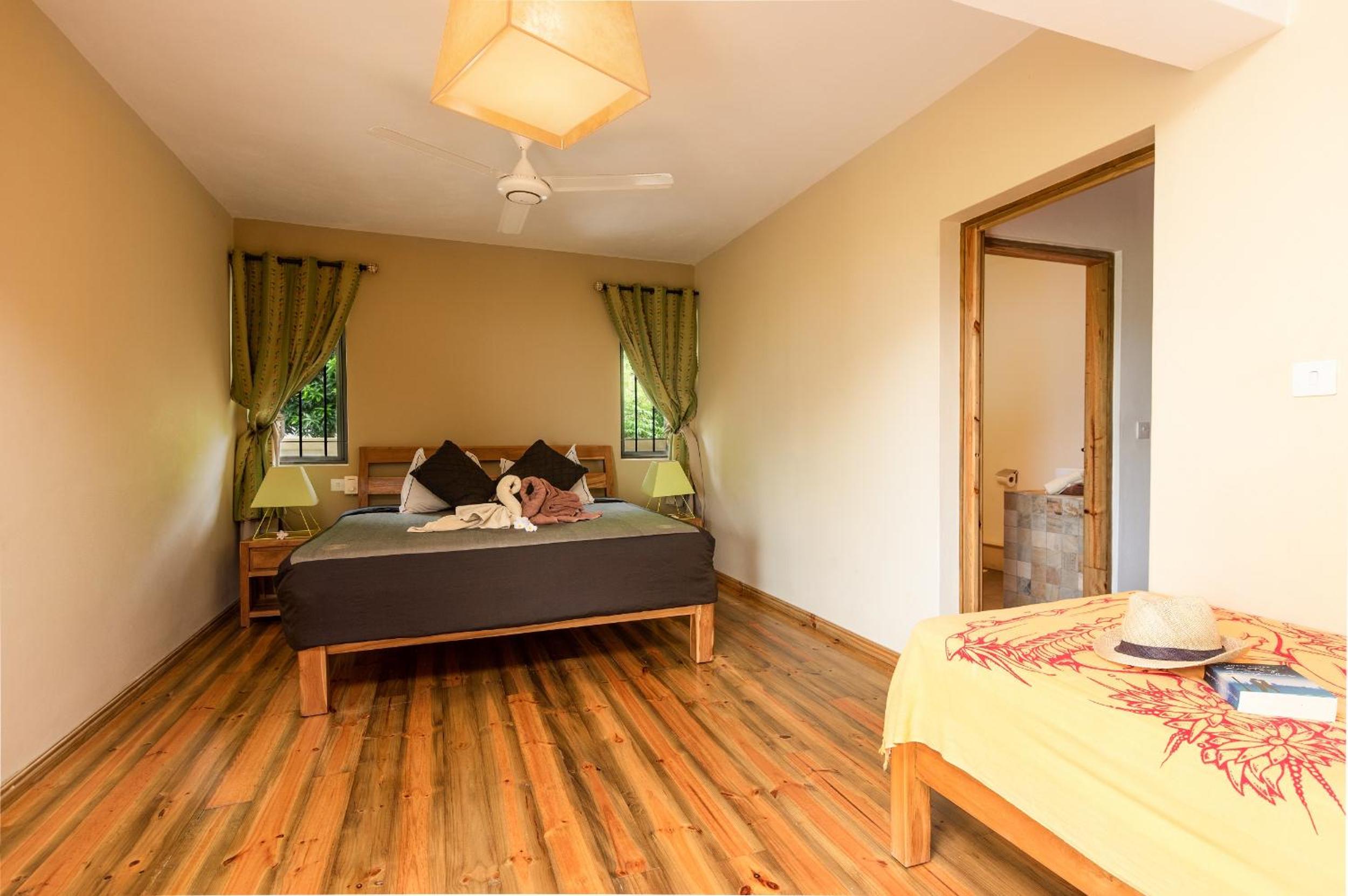 Superior King Room photo 2