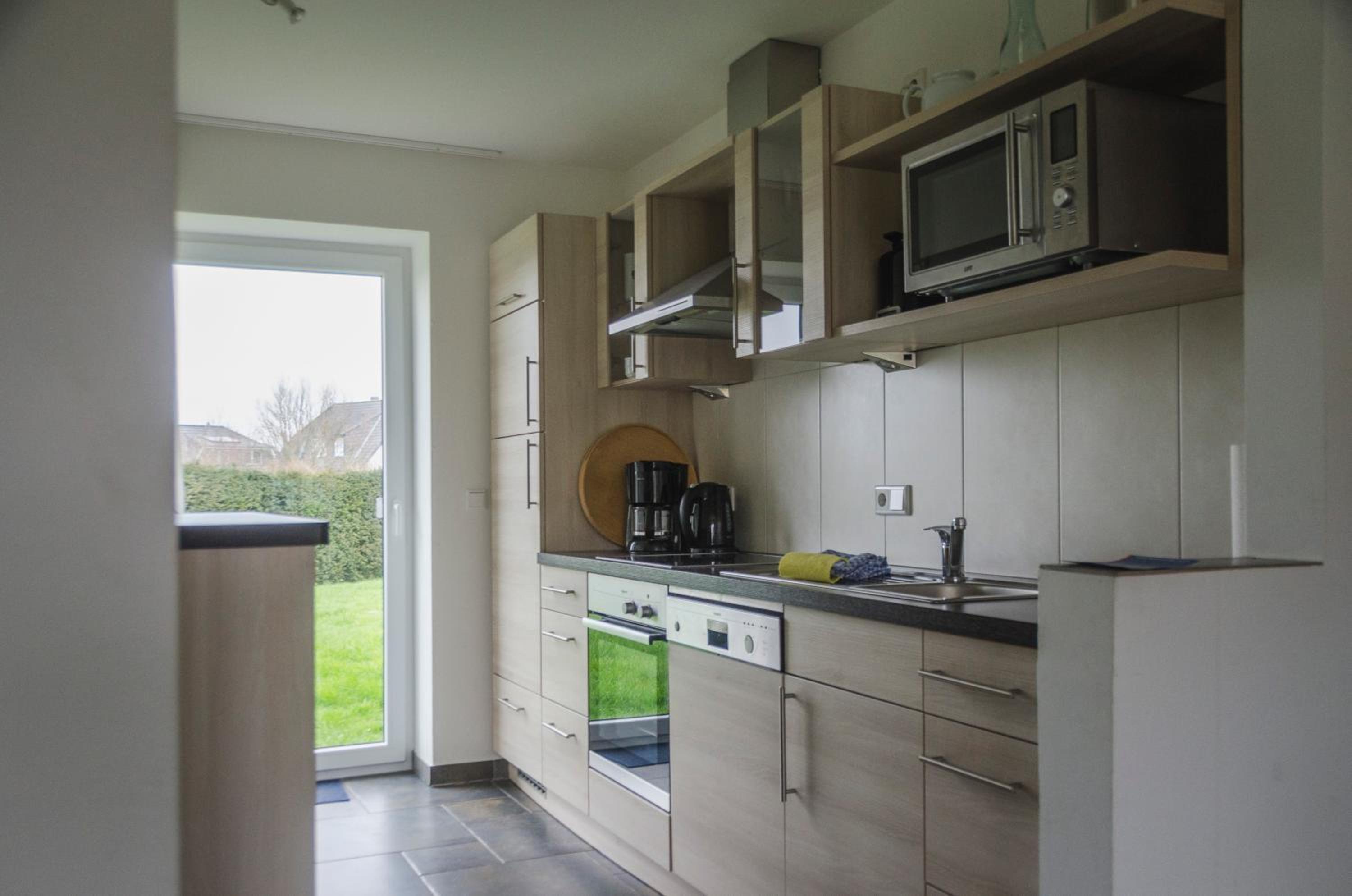 Family Holiday Home - 4 bed rooms - (6 Adults) photo 3