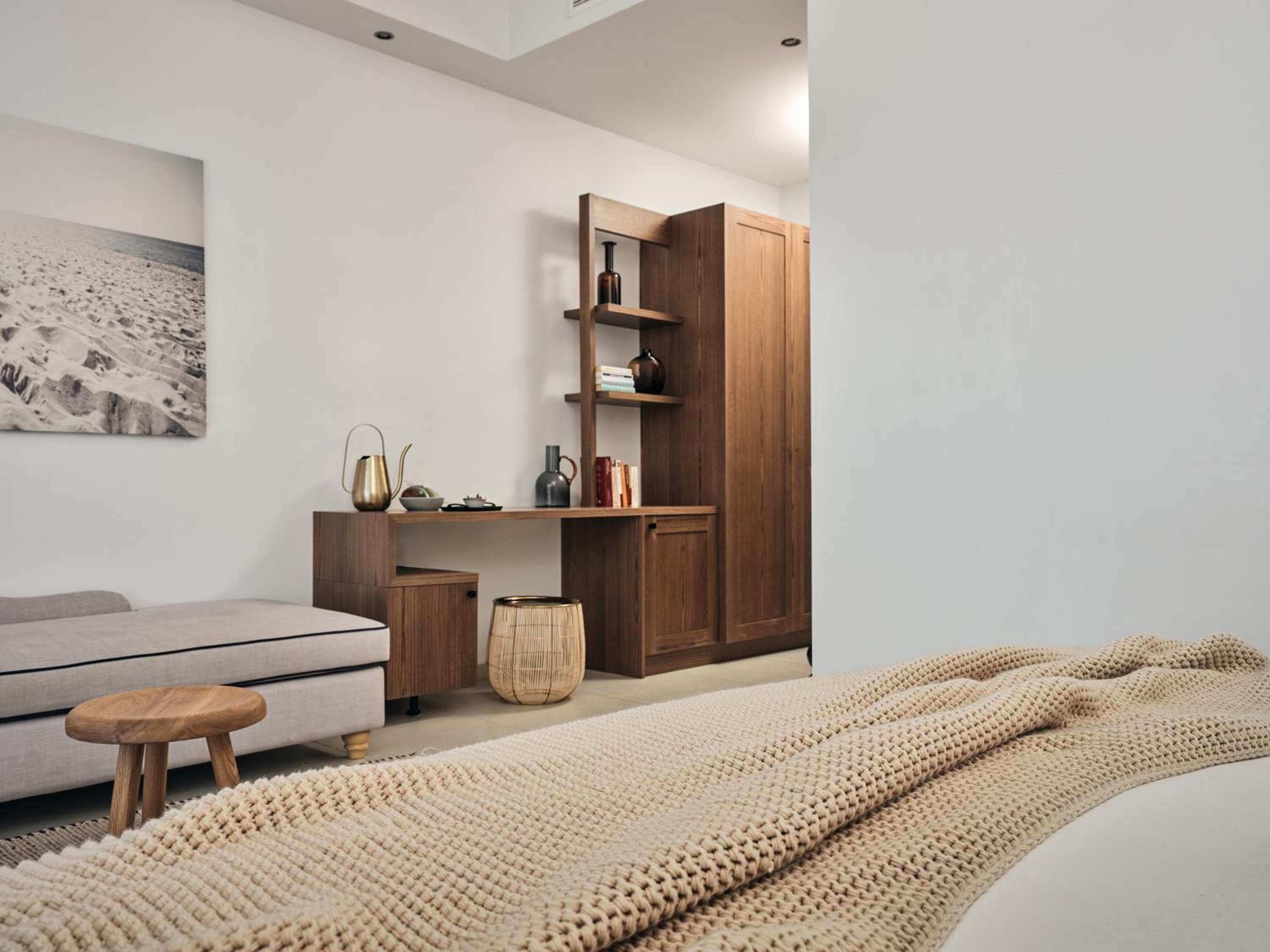 Superior Room with Side Sea View  - Photo 9