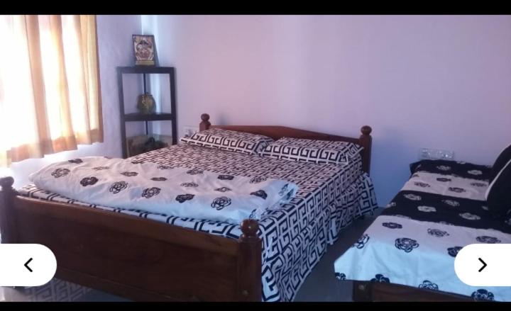 Family Room with Bathroom photo 2