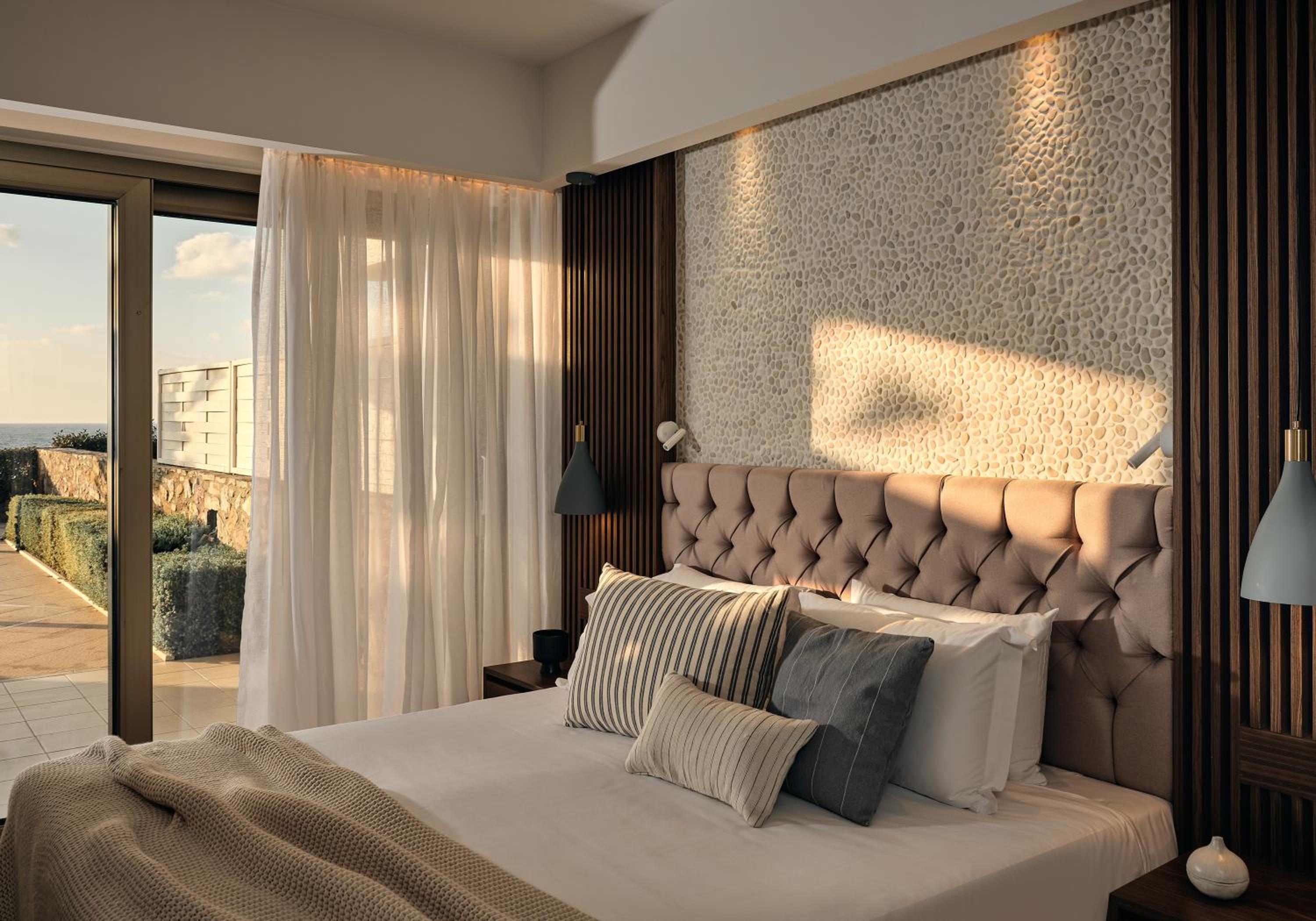 Luxury Villa Sea Front with Private Pool - Photo 1