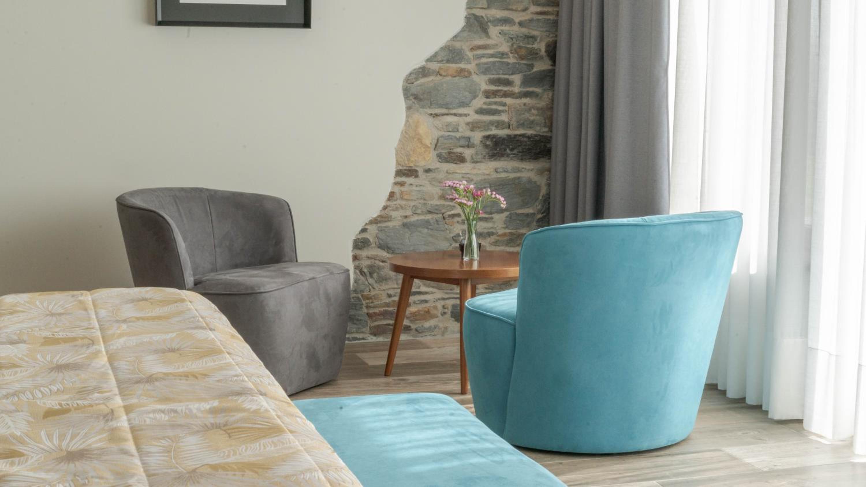 Deluxe King Room - Photo 6