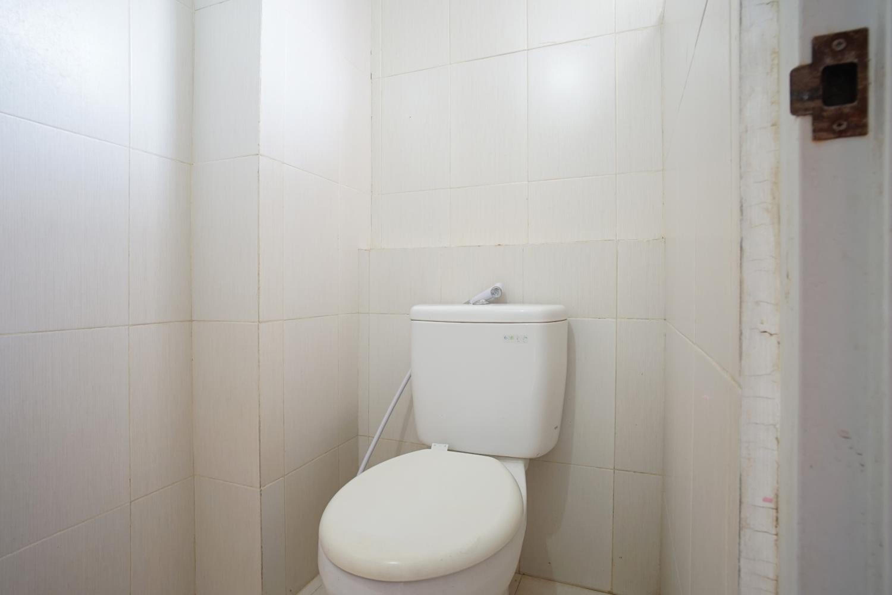 Two-Bedroom Apartment - Photo 12
