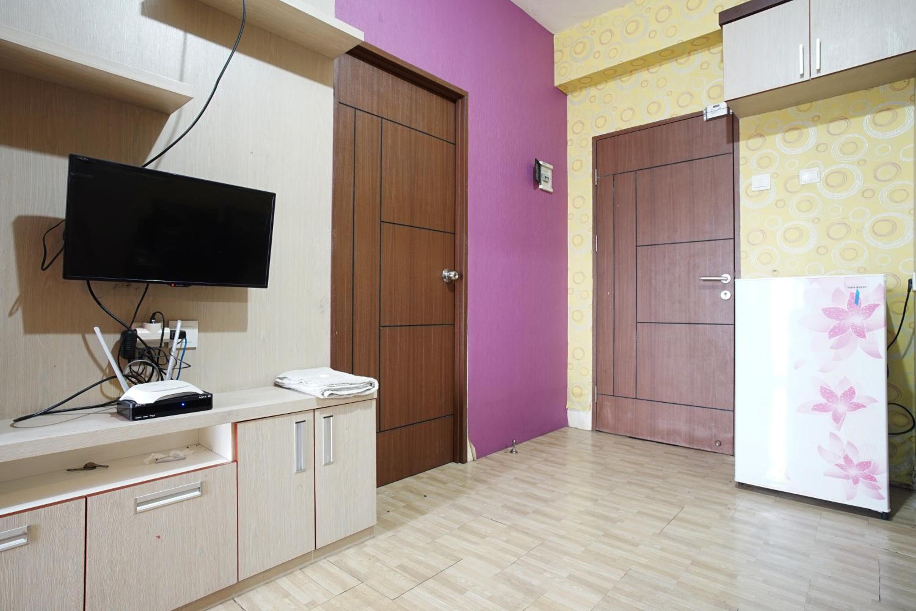 Two-Bedroom Apartment - Photo 3