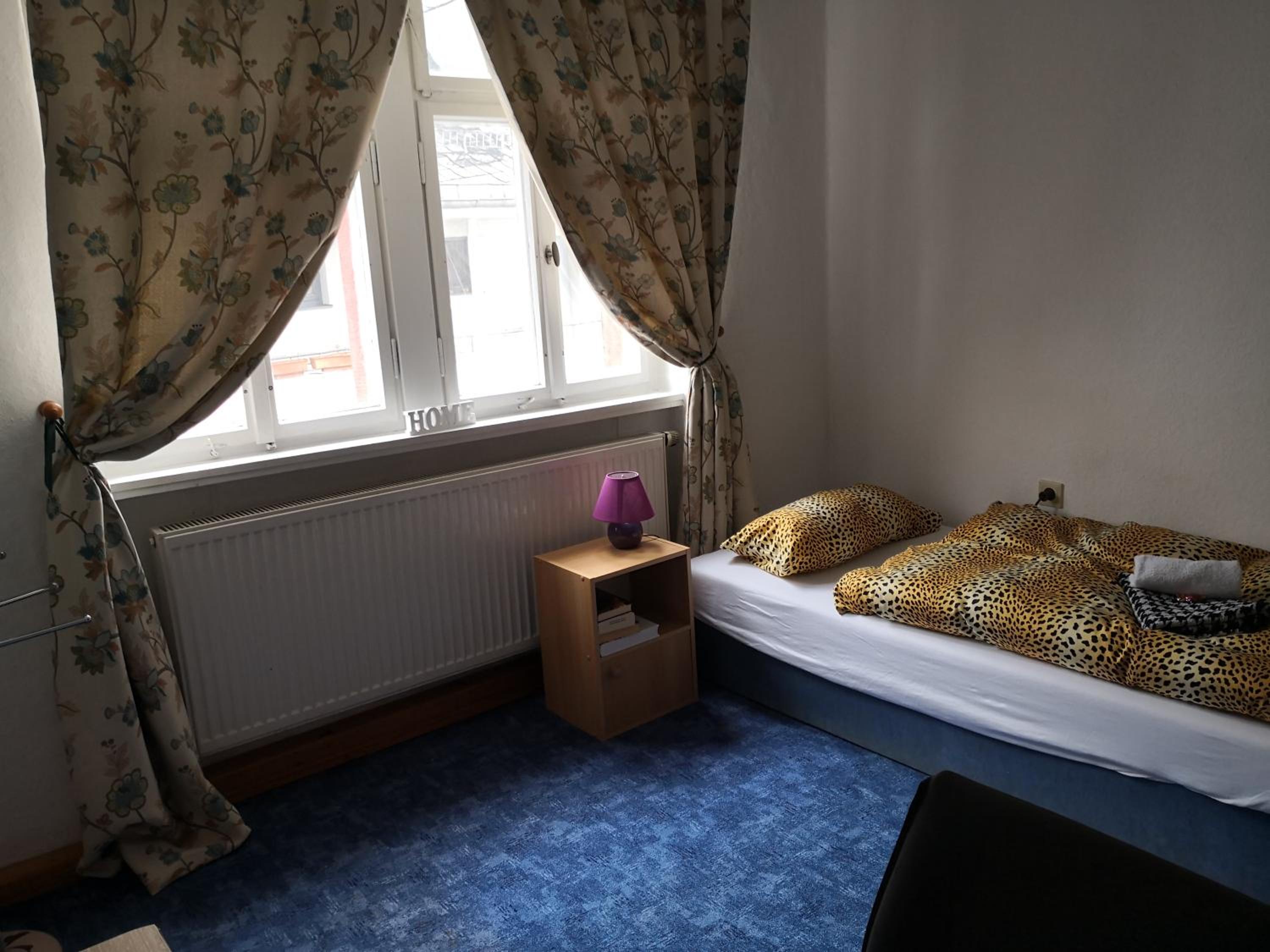 Single Room photo 2