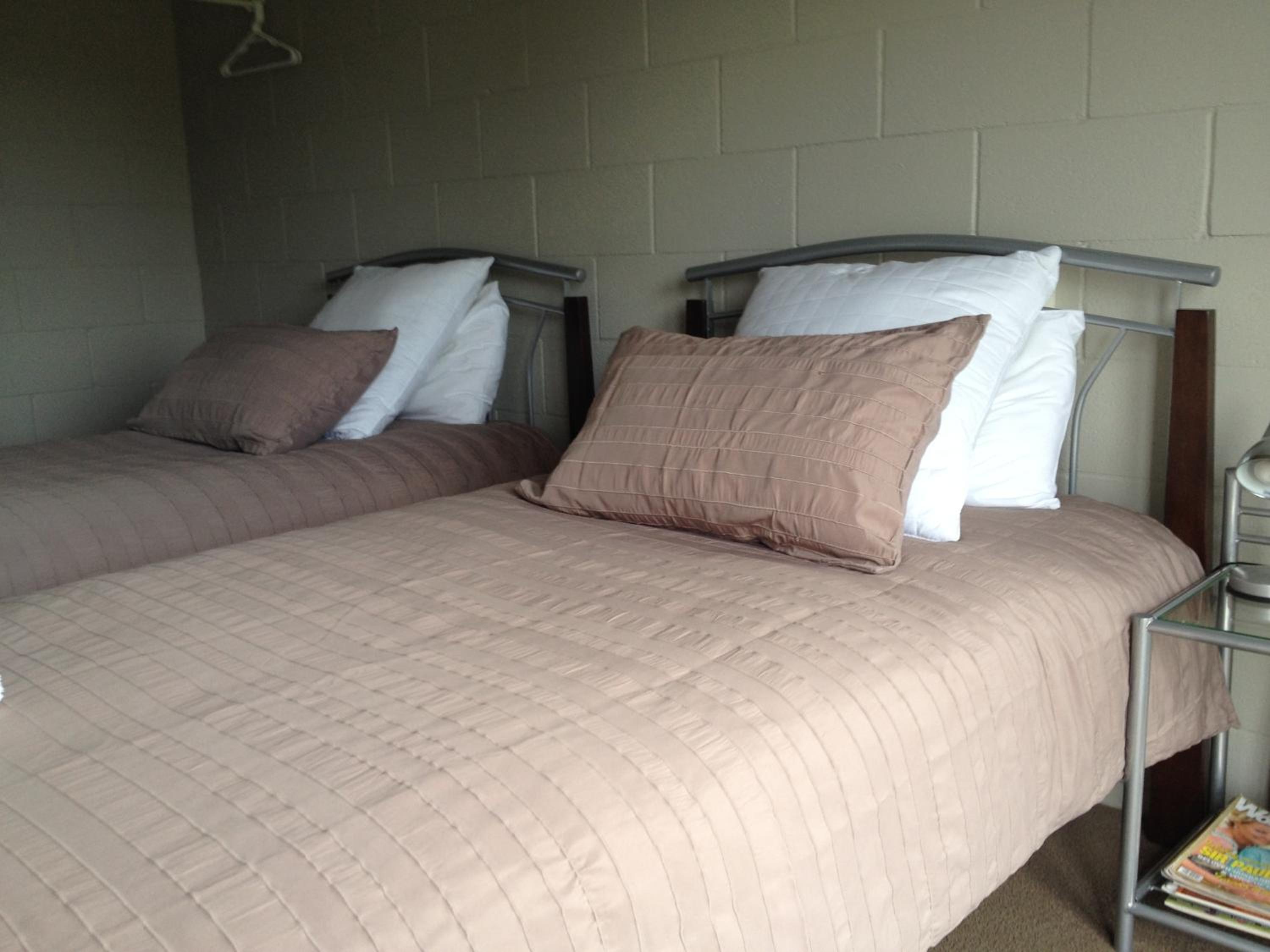 Twin Room - Photo 4