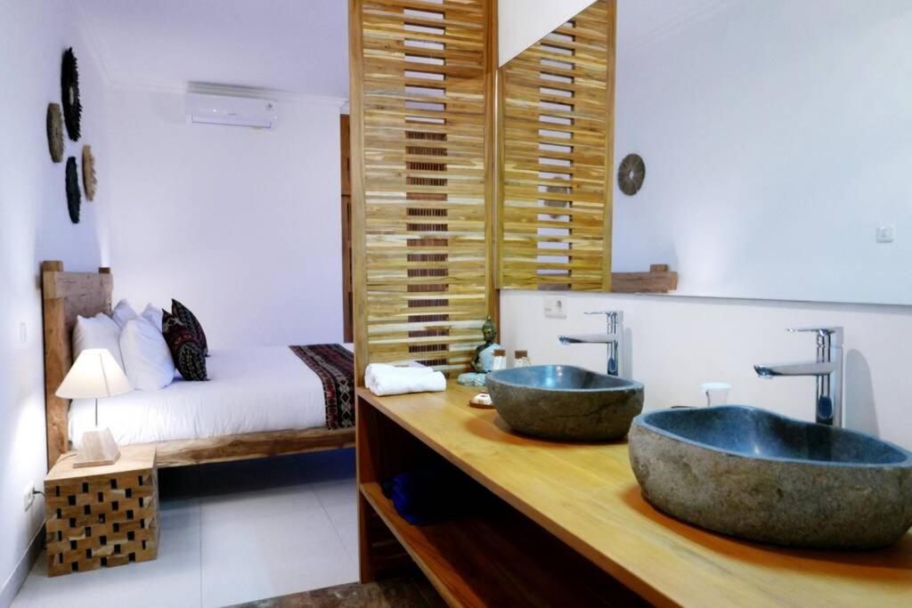 Three-Bedroom Villa photo 1