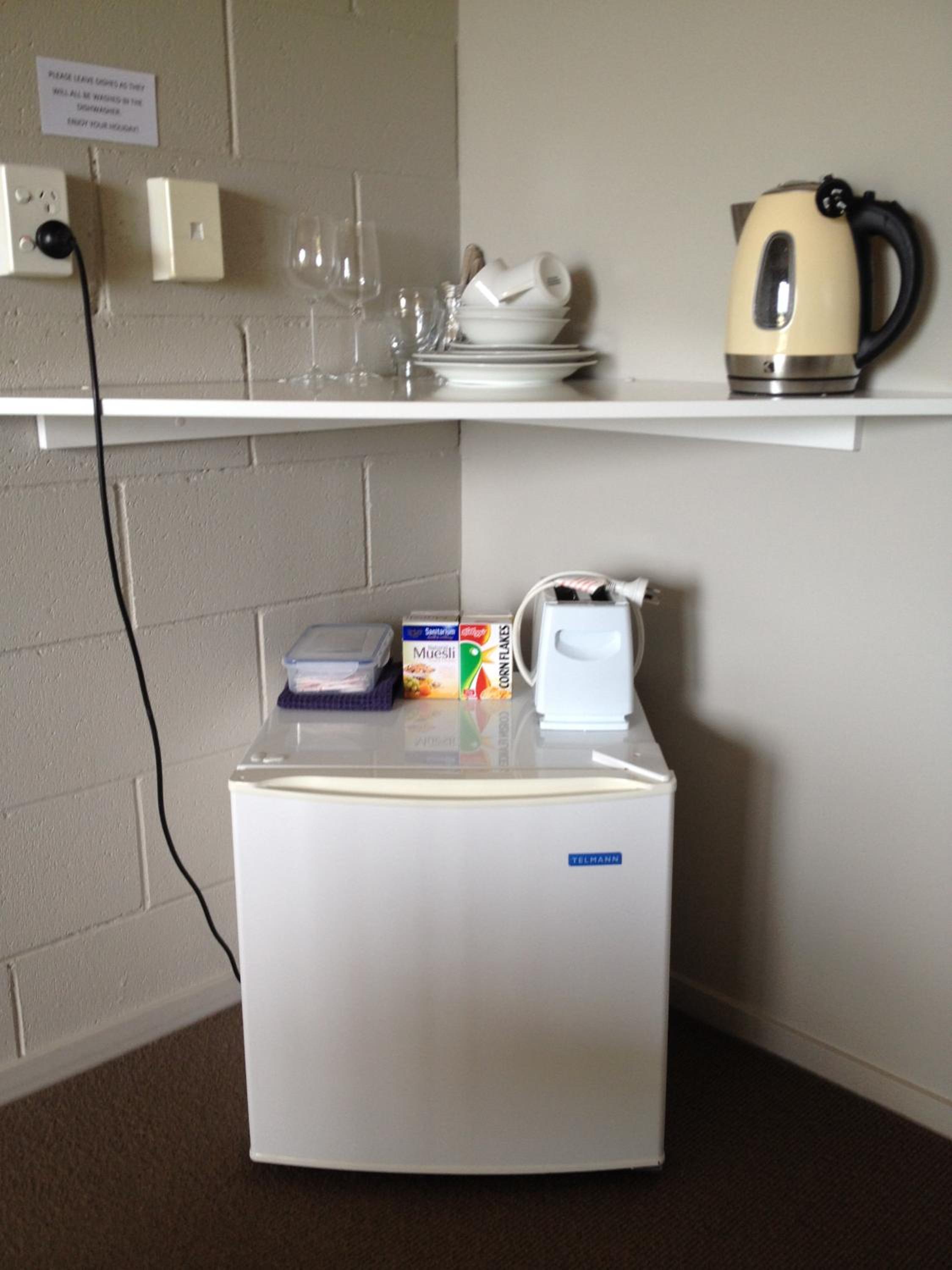 Twin Room - Photo 5